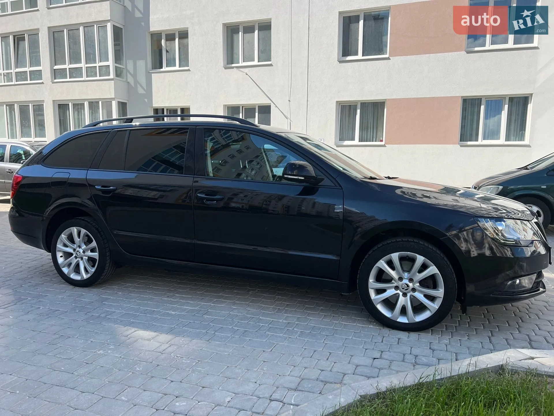 2015 Skoda Superb - мініатюра 2