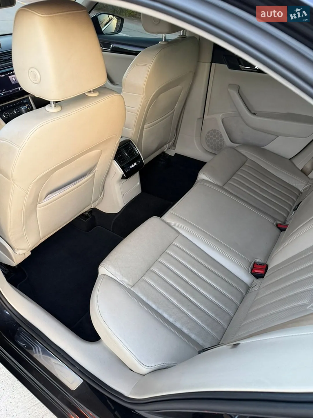 2015 Skoda Superb - мініатюра 18