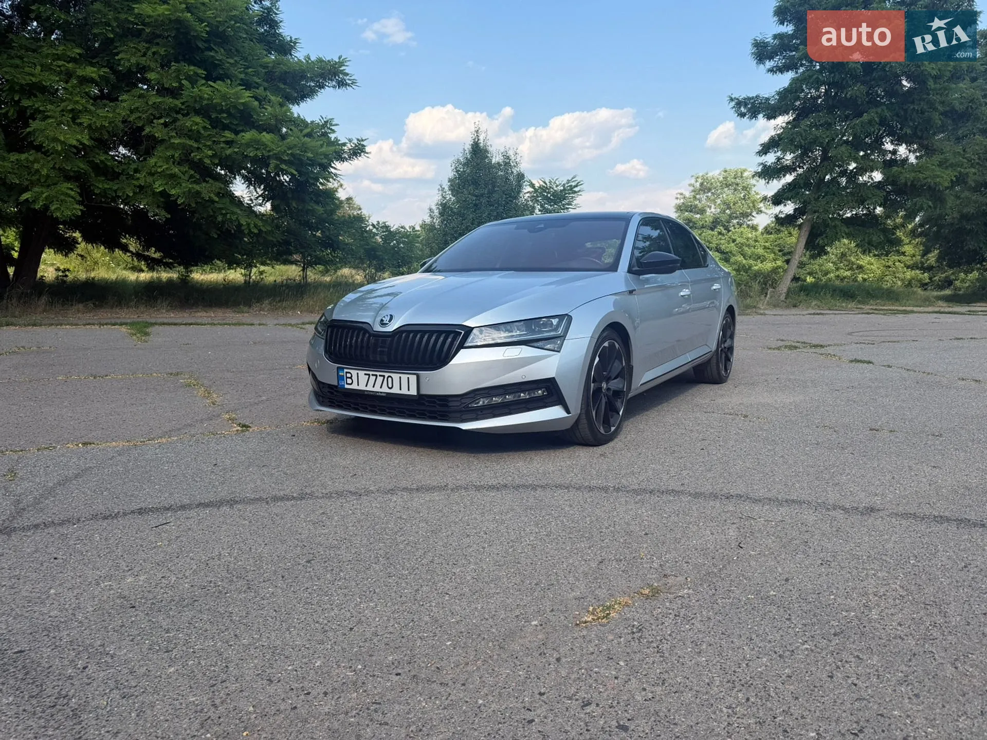 2019 Skoda Superb - мініатюра 2