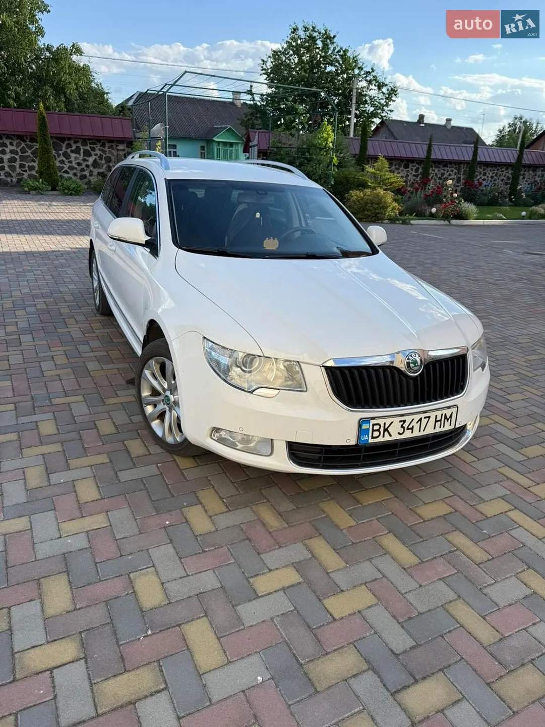 2011 Skoda Superb - мініатюра 2