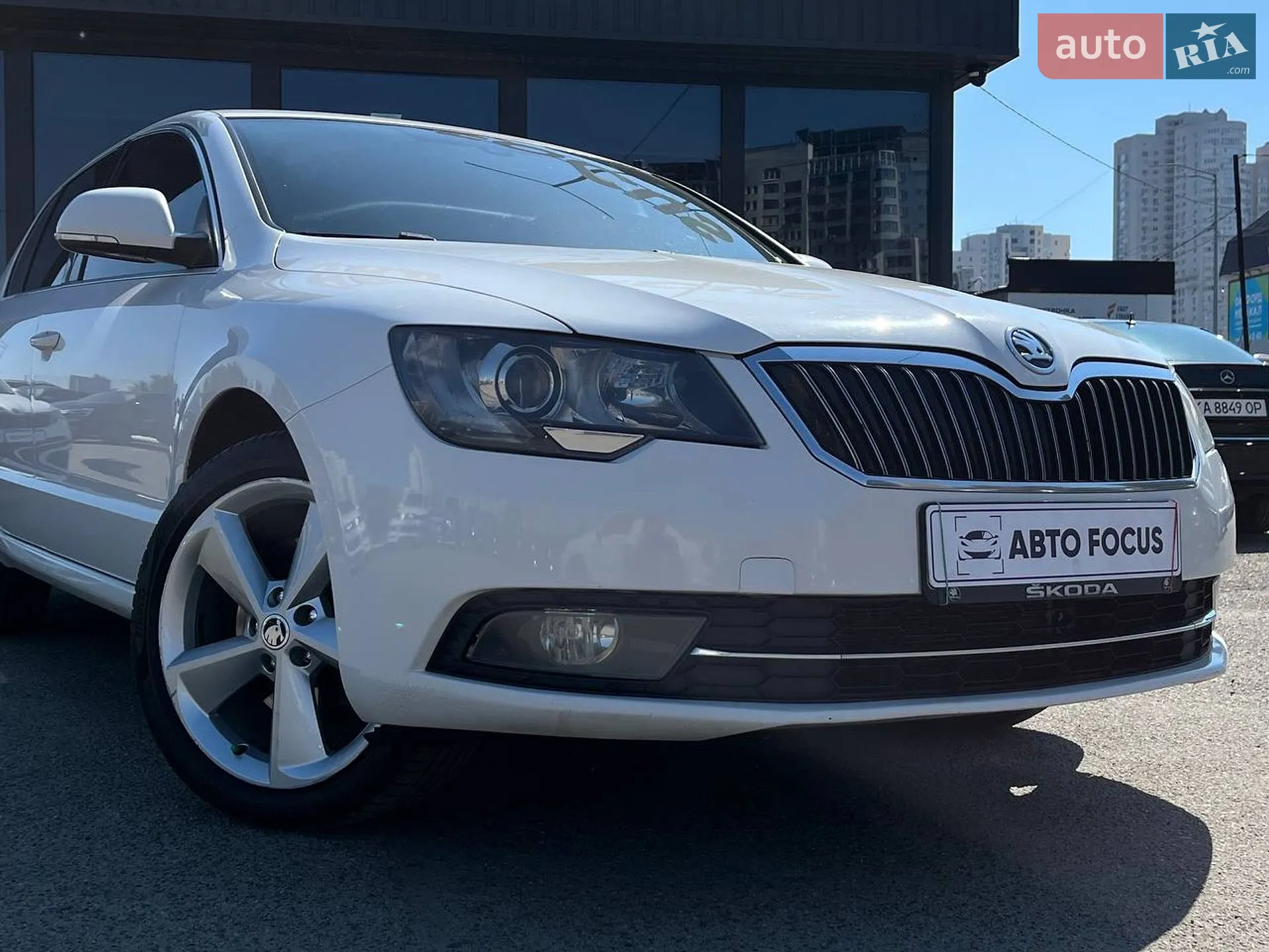 2014 Skoda Superb - мініатюра 2