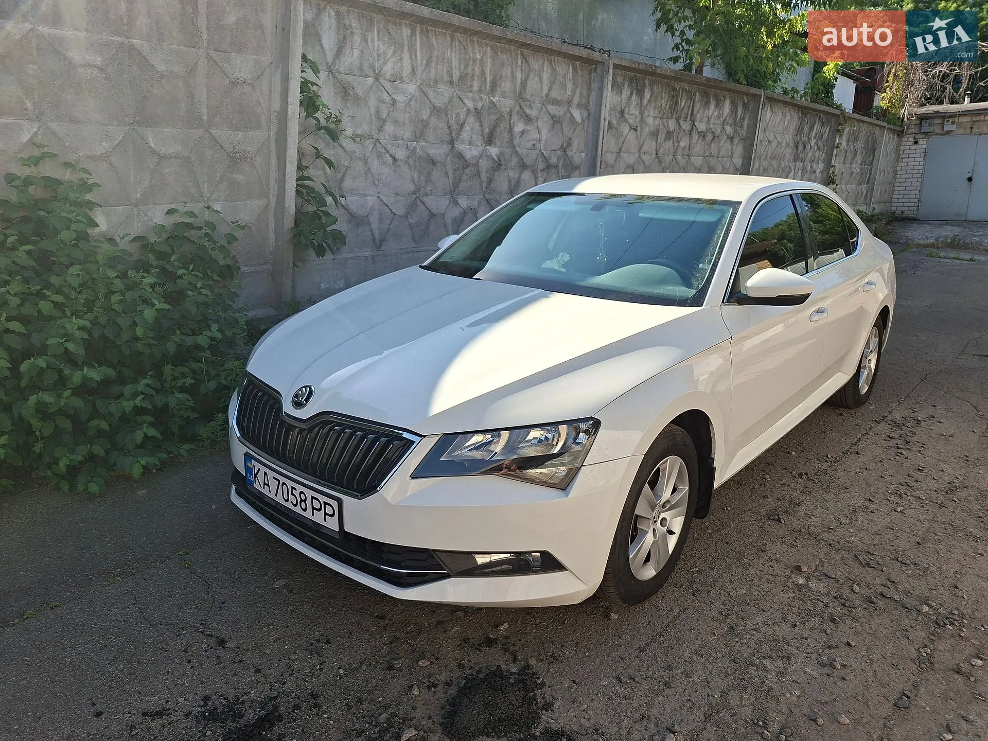 2015 Skoda Superb - мініатюра 2