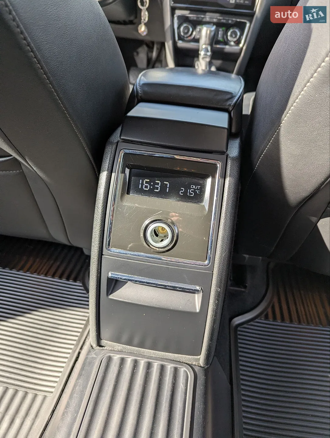 2015 Skoda Superb - мініатюра 10