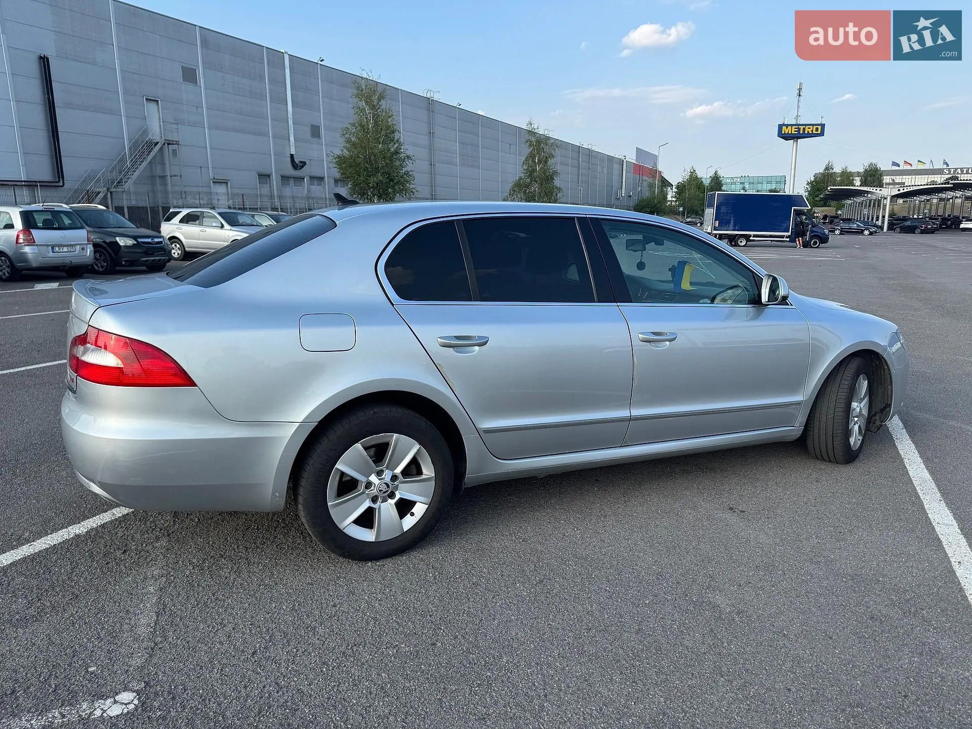 2011 Skoda Superb - мініатюра 8