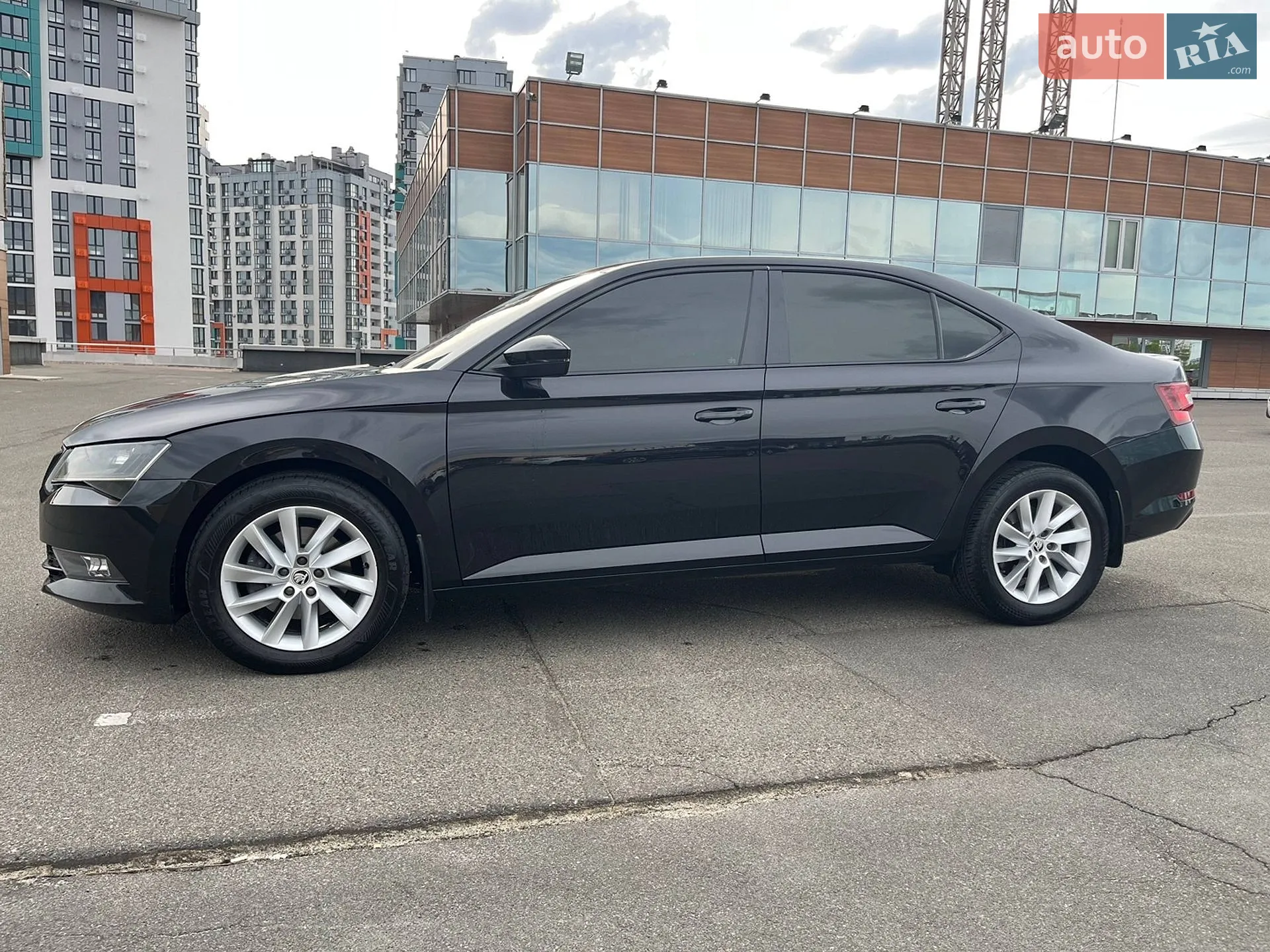 2016 Skoda Superb - мініатюра 13