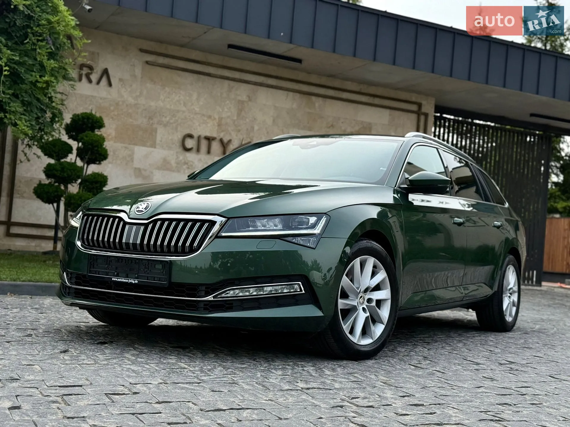 2020 Skoda Superb - мініатюра 4