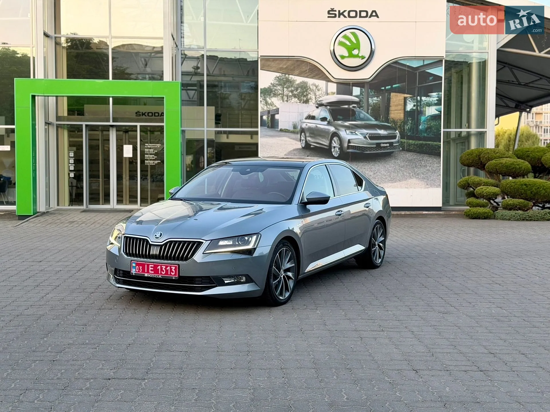 2019 Skoda Superb - фото 1