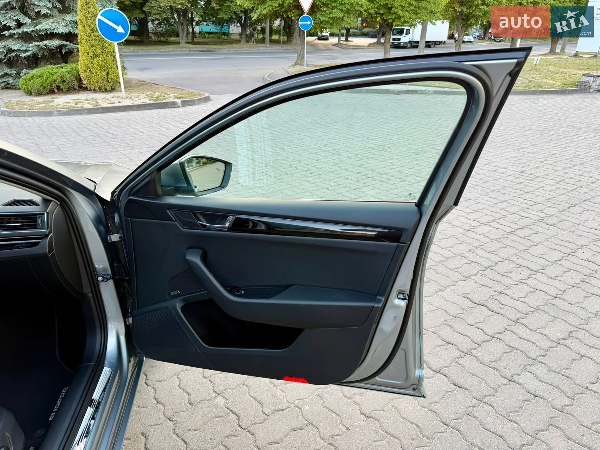 2019 Skoda Superb - мініатюра 62
