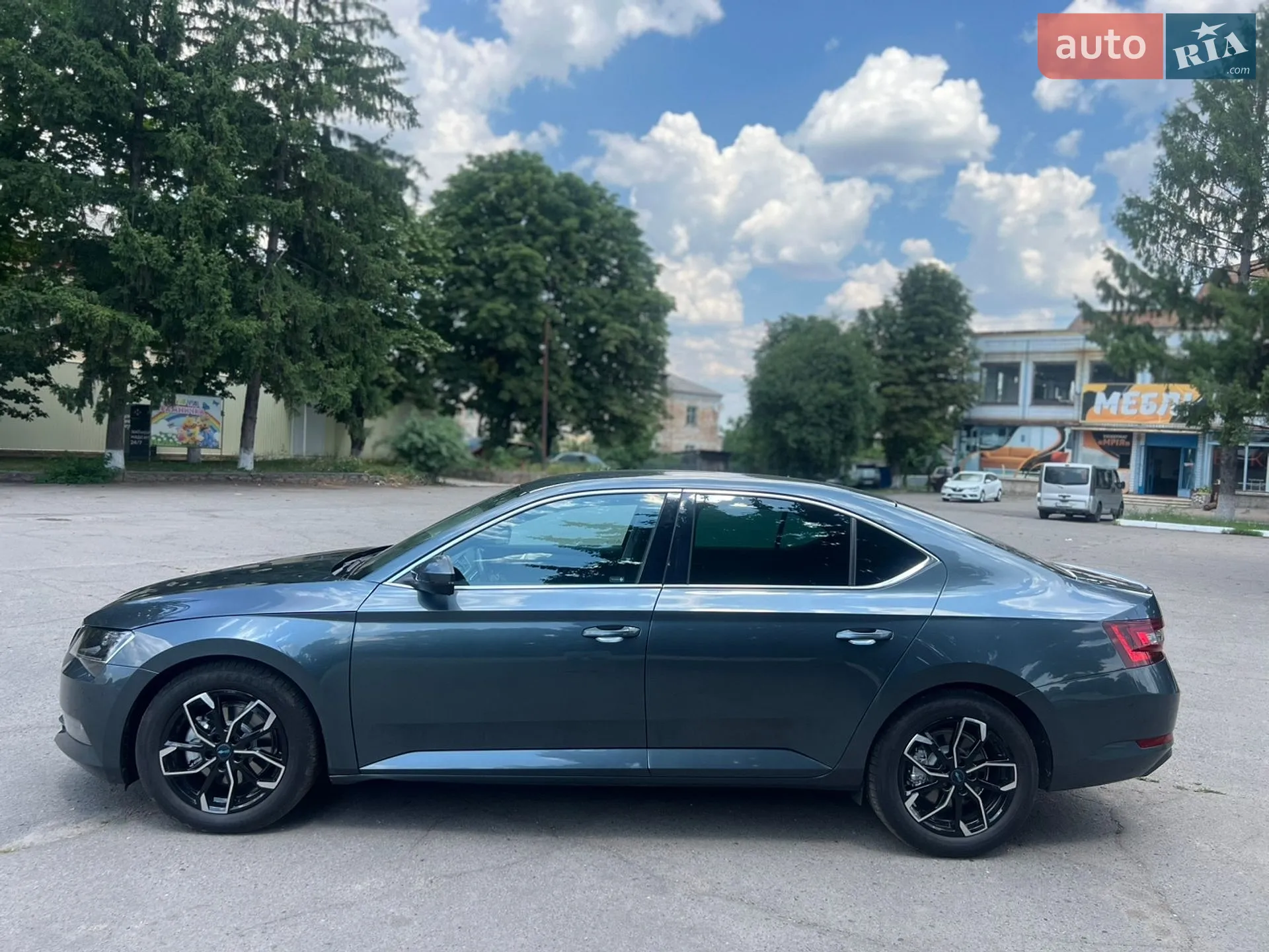 2019 Skoda Superb - мініатюра 2