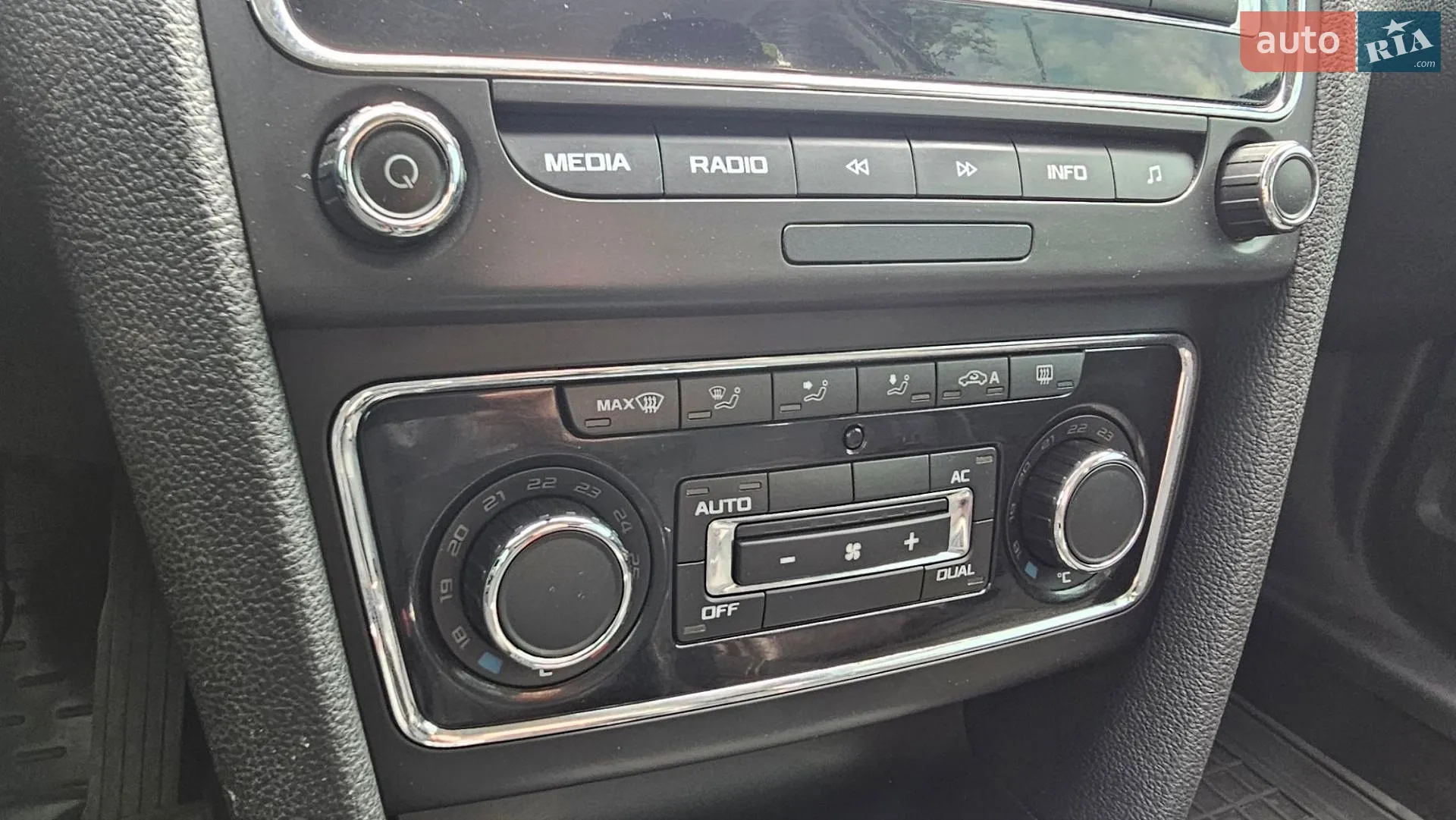 2013 Skoda Superb - мініатюра 26