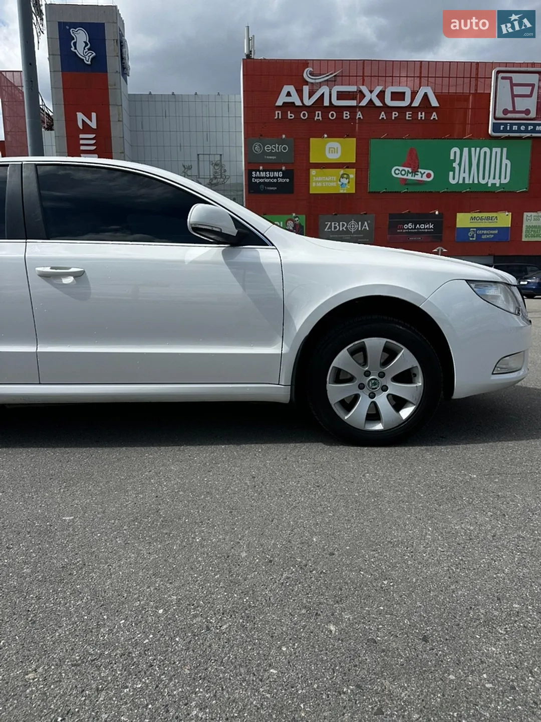 2013 Skoda Superb - мініатюра 8