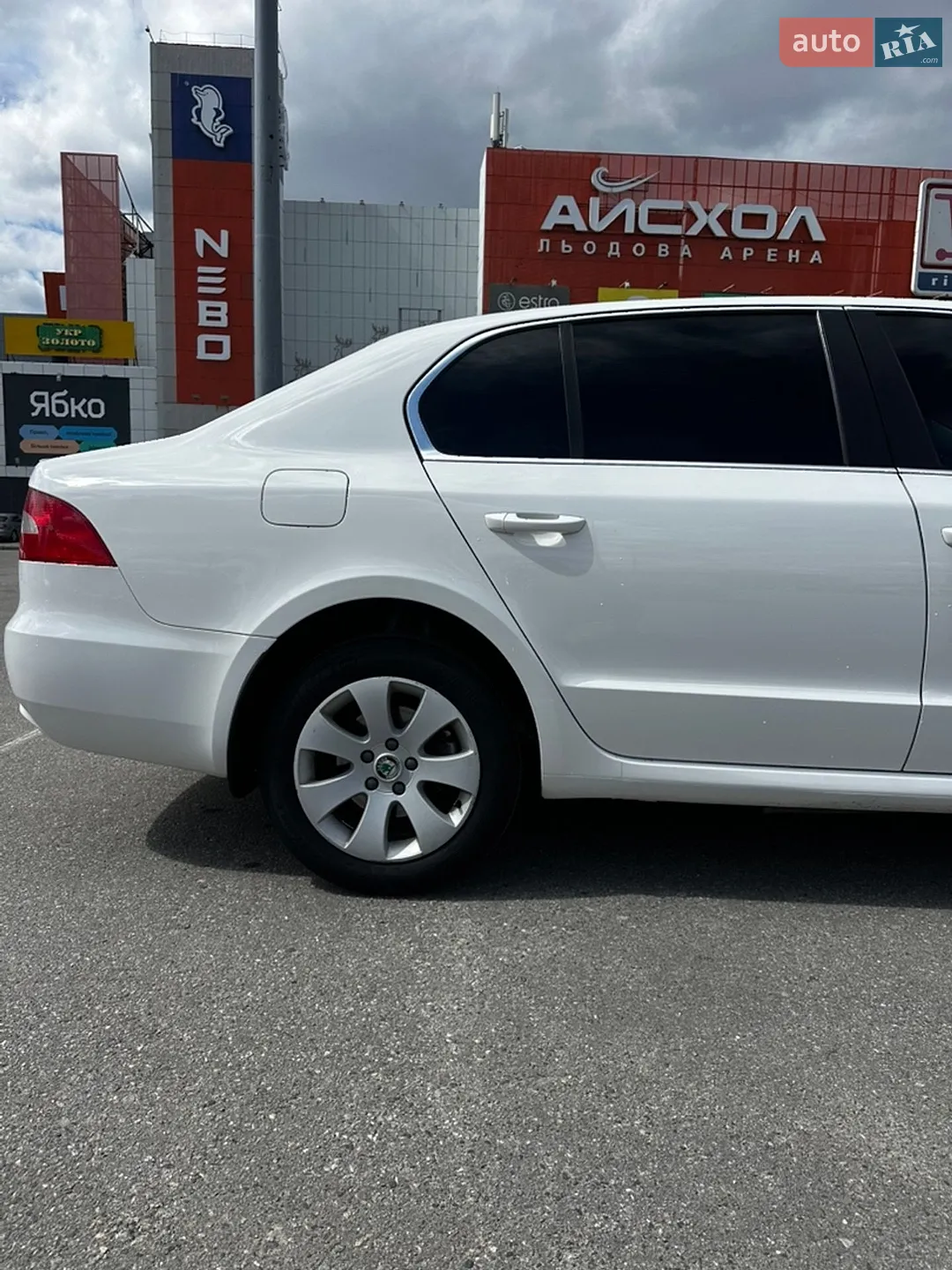 2013 Skoda Superb - мініатюра 9