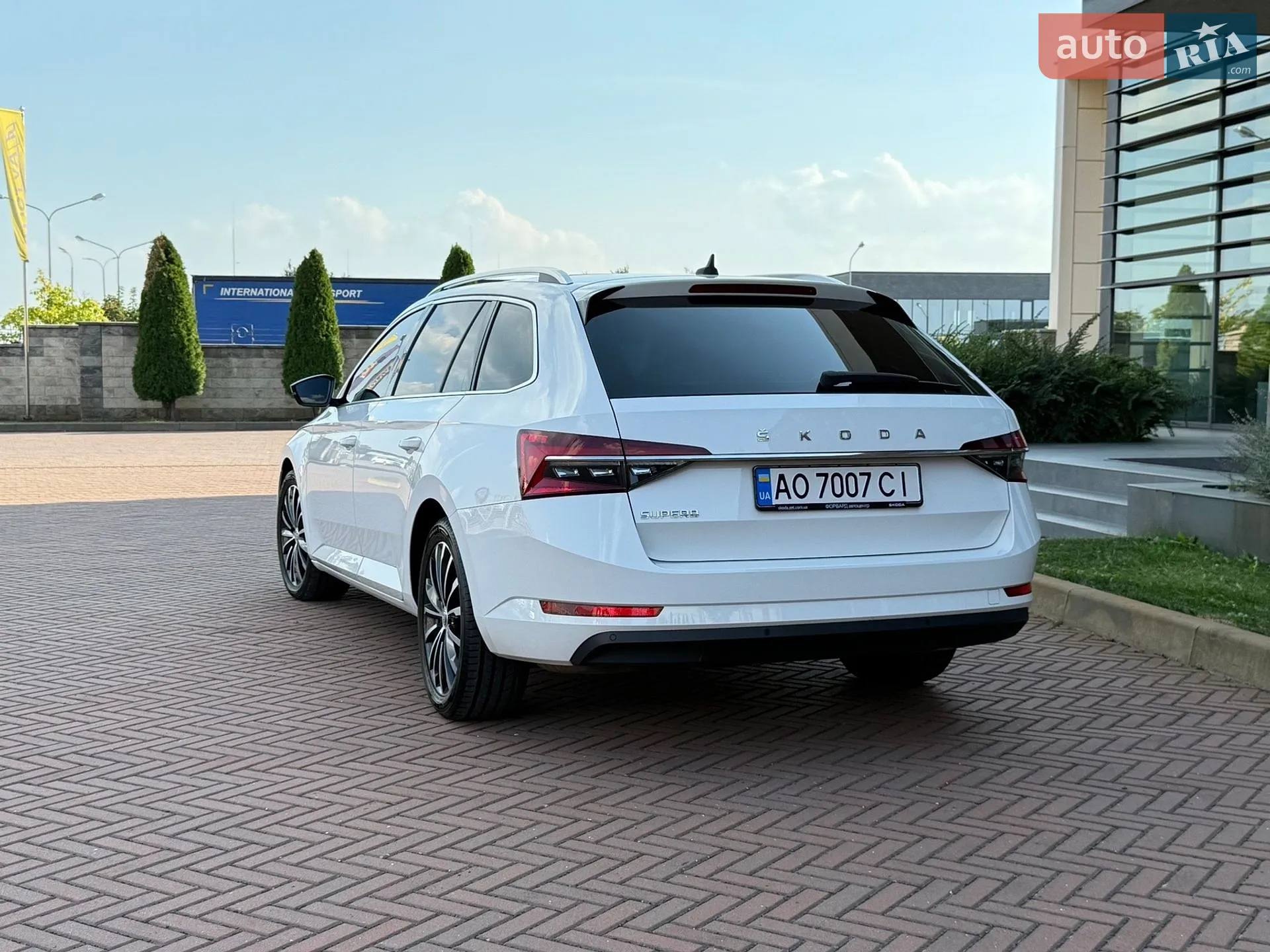 2020 Skoda Superb - фото 1