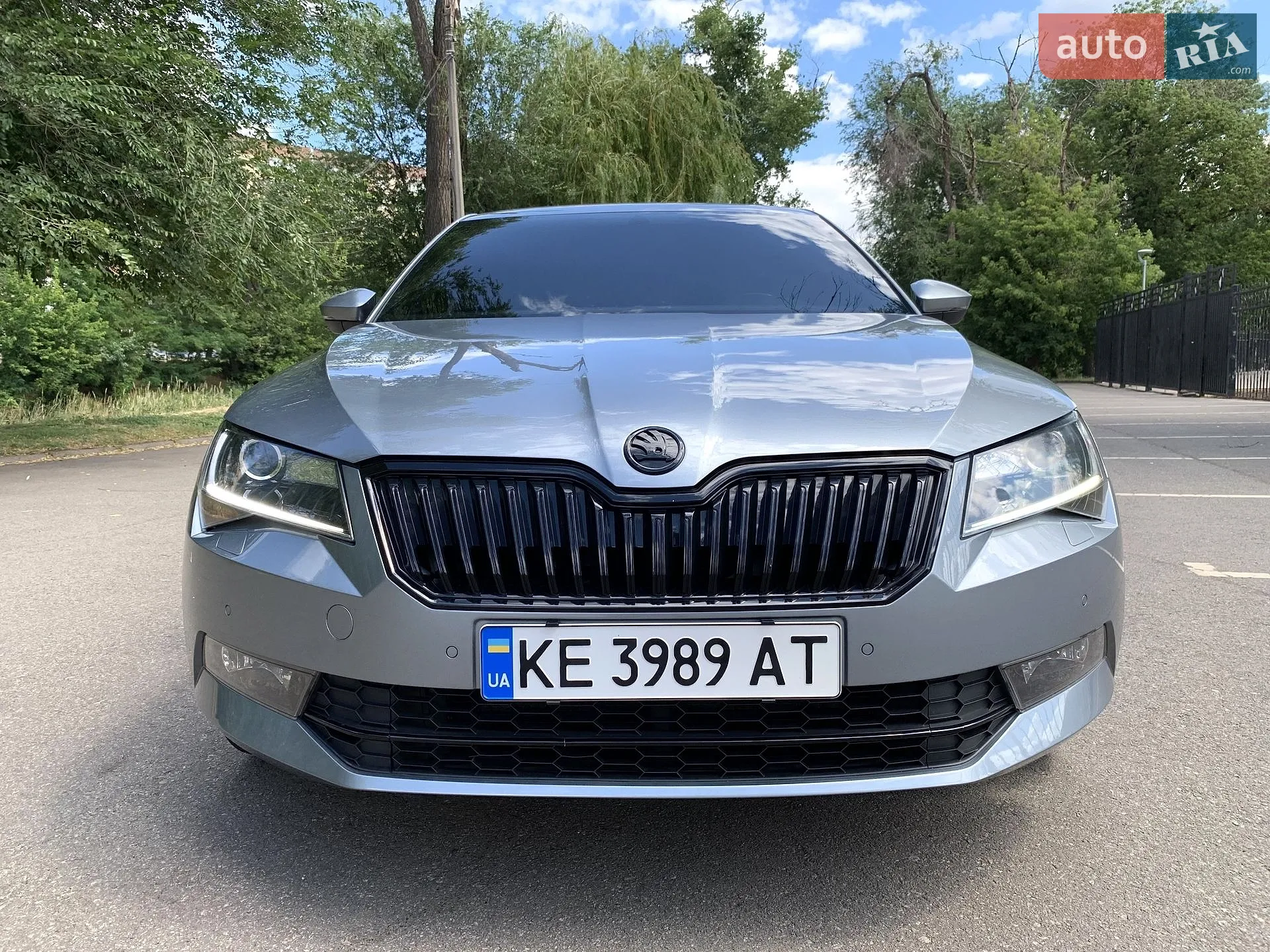 2019 Skoda Superb - мініатюра 2