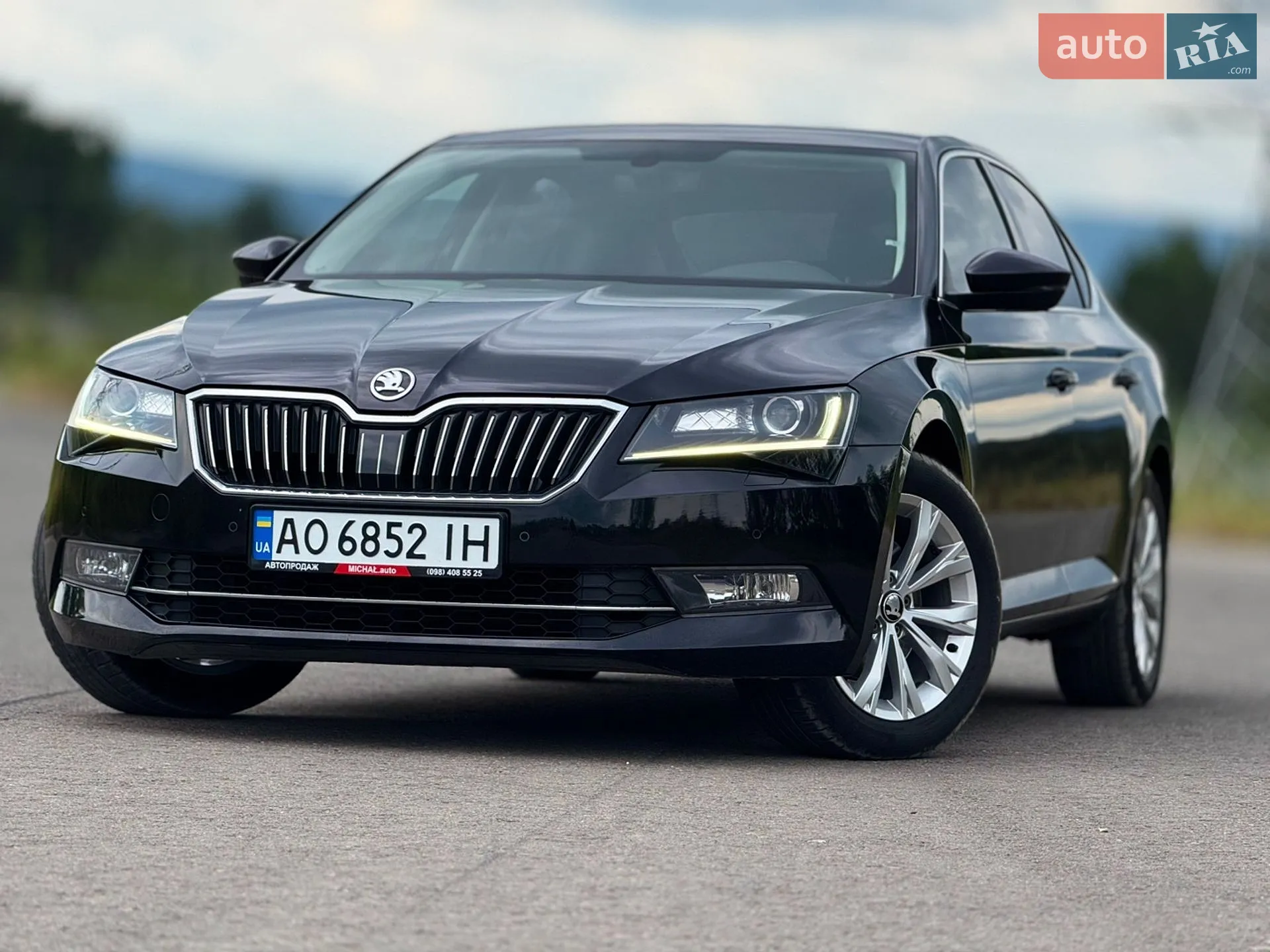 2019 Skoda Superb - фото 1