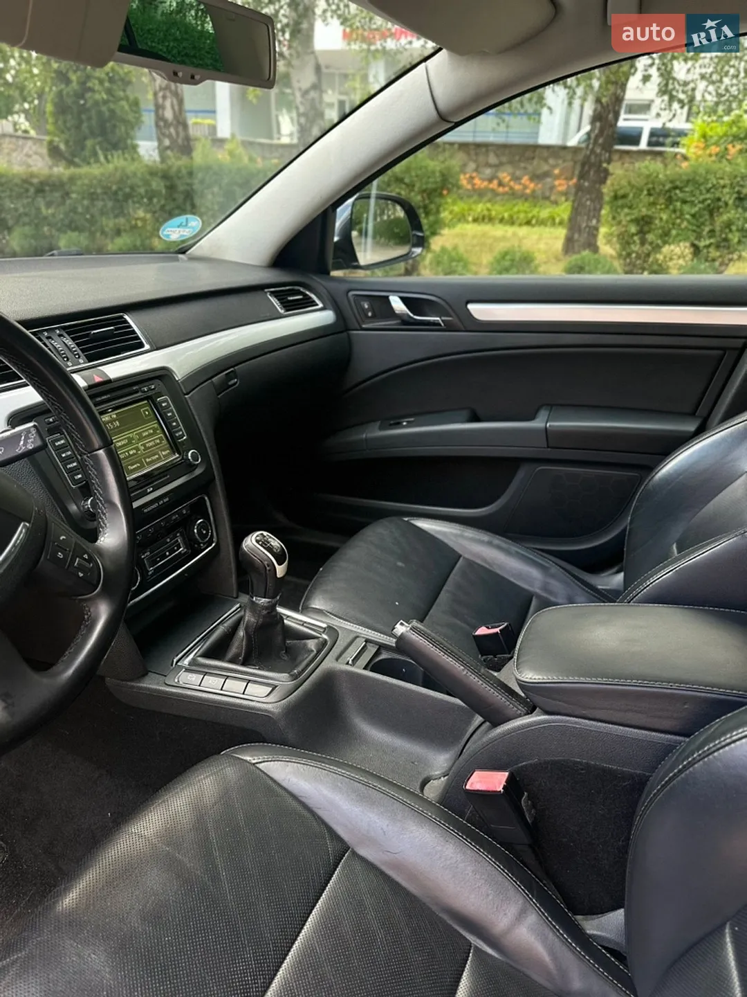 2011 Skoda Superb - мініатюра 8