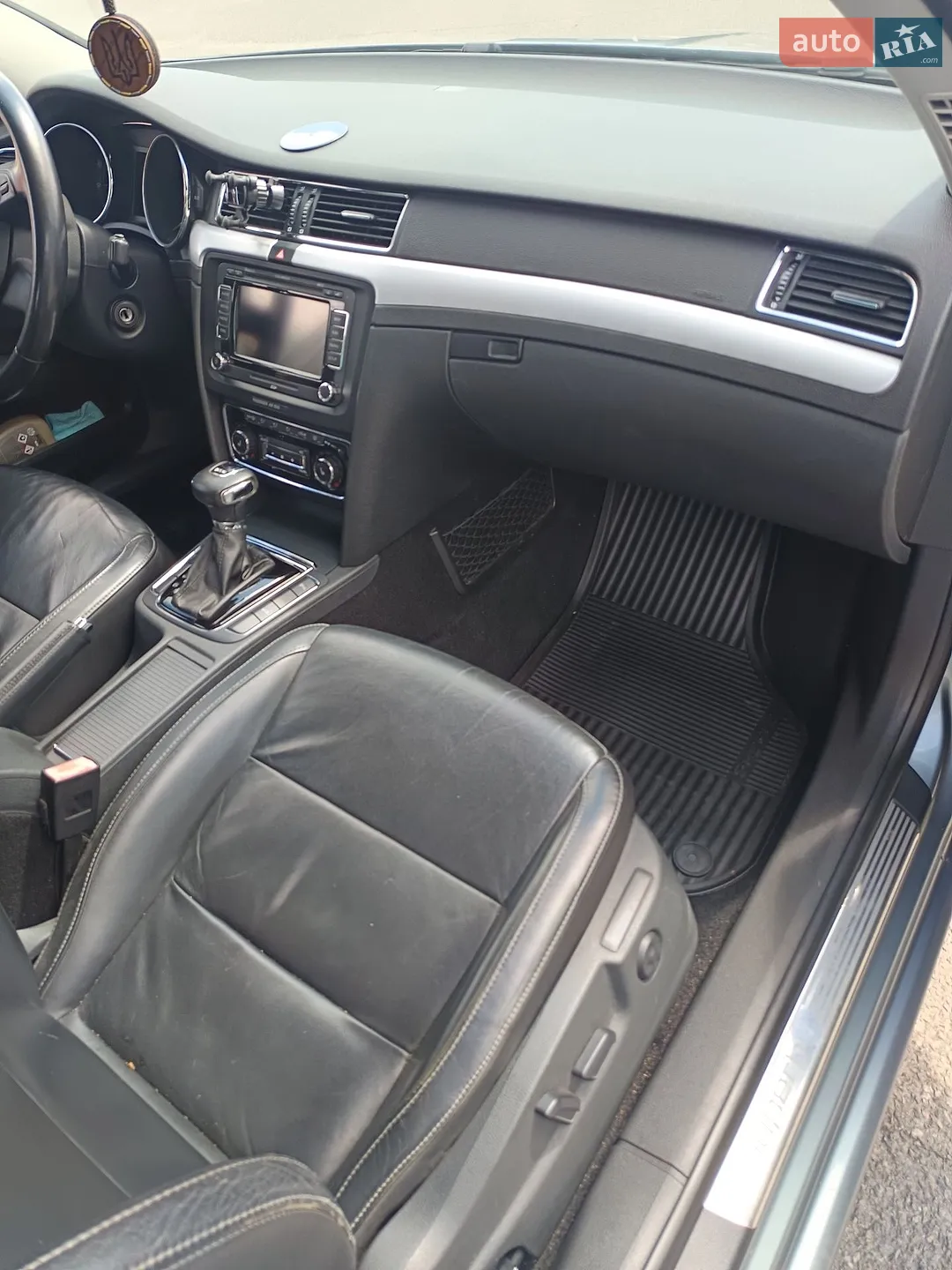2010 Skoda Superb - мініатюра 15