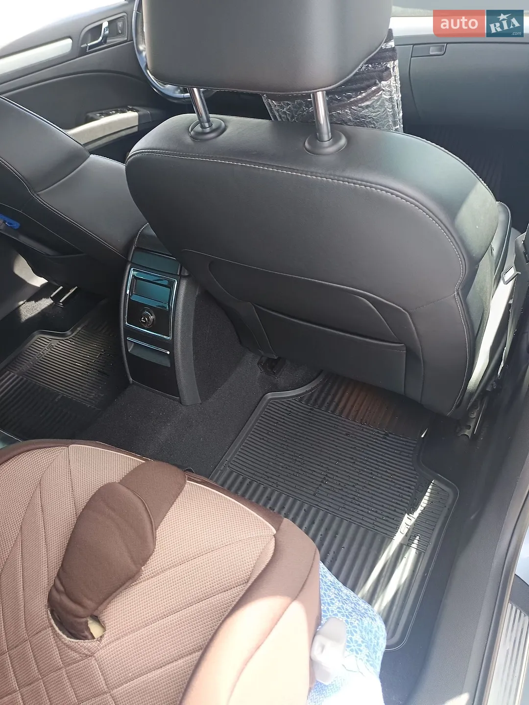 2010 Skoda Superb - мініатюра 18