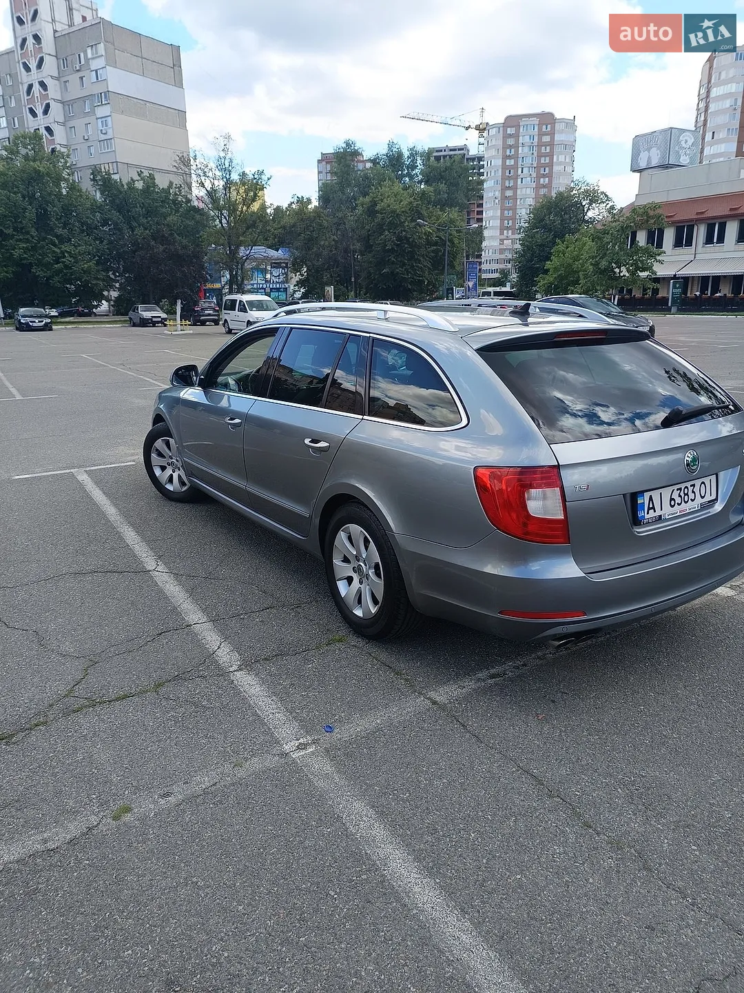 2010 Skoda Superb - мініатюра 25