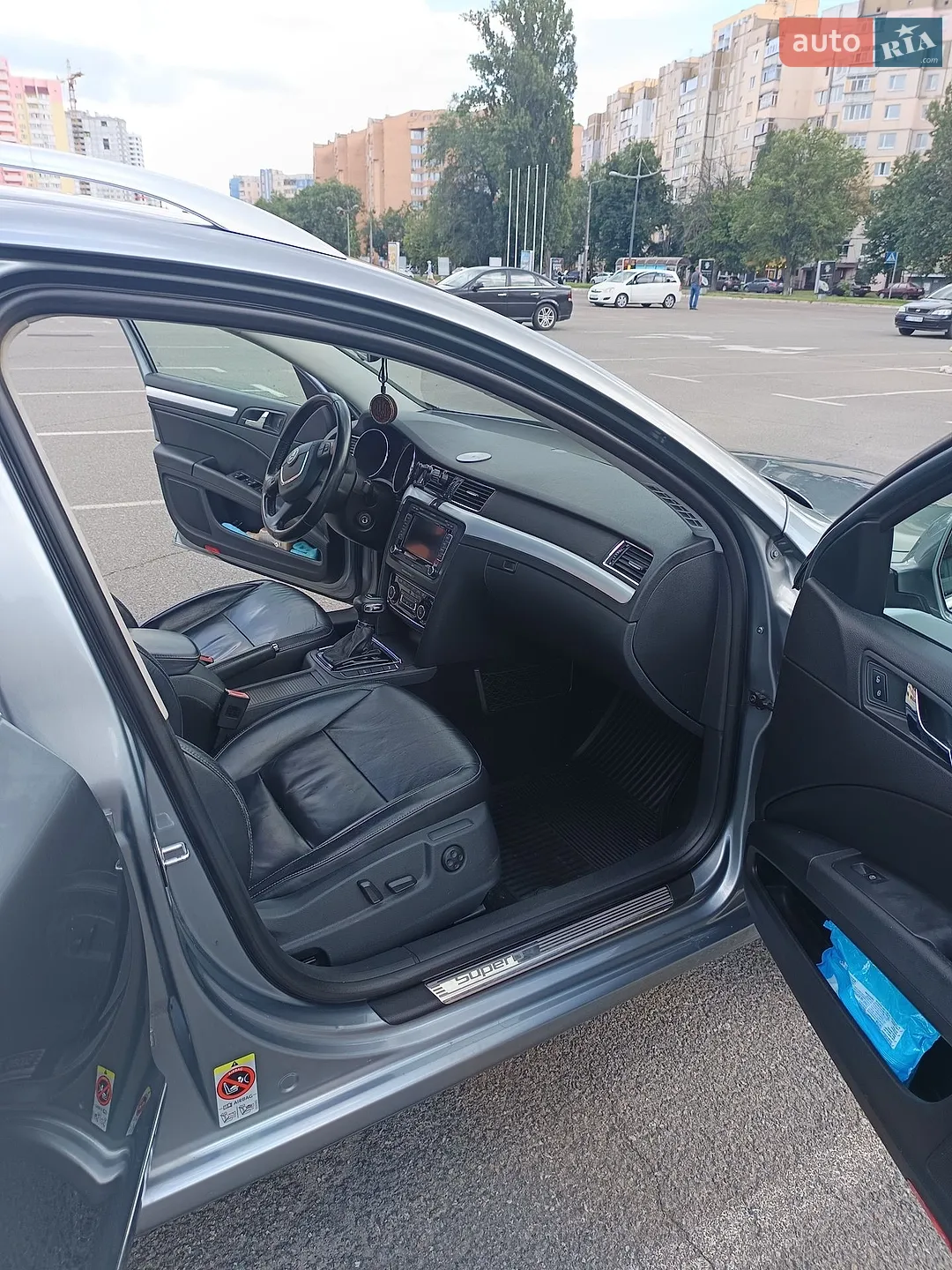 2010 Skoda Superb - мініатюра 35