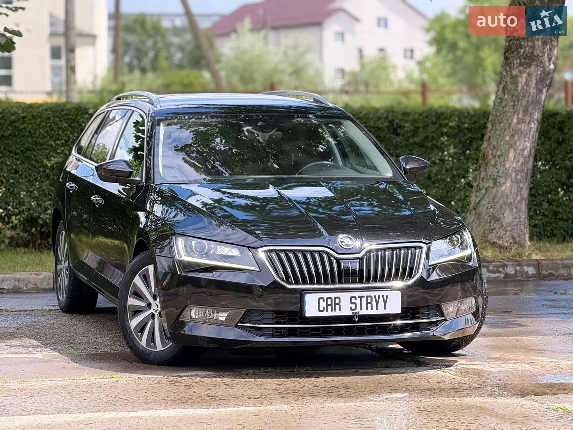 2019 Skoda Superb - мініатюра 2