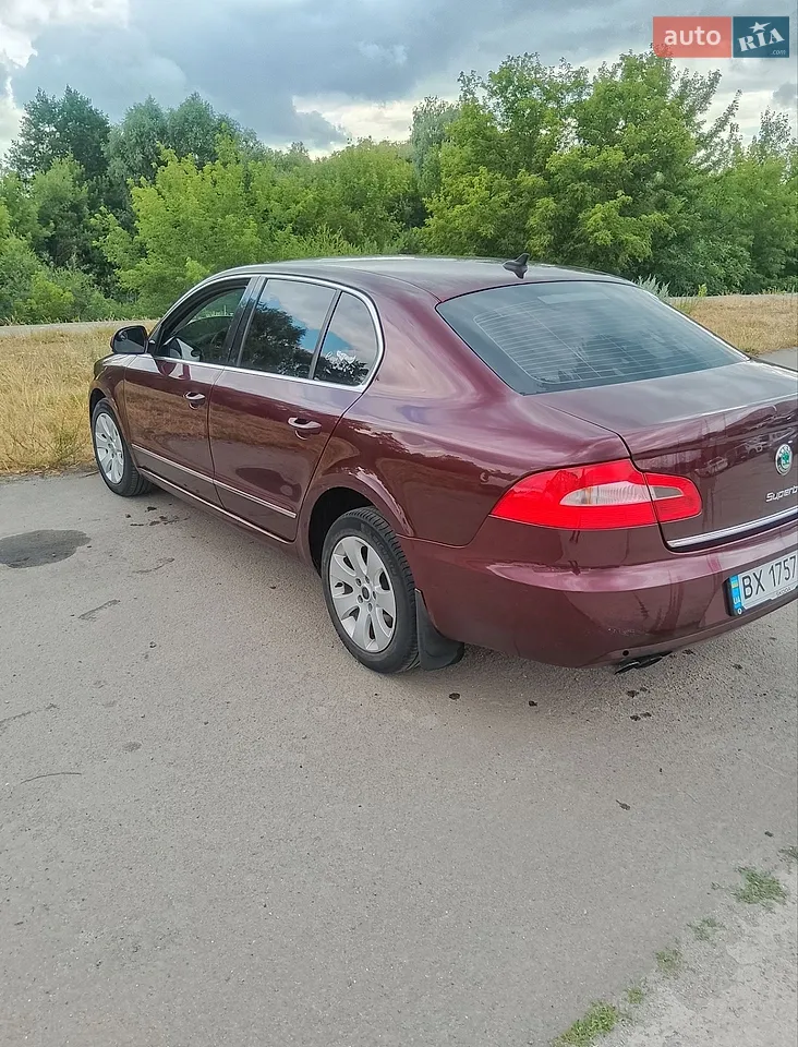 2010 Skoda Superb - мініатюра 19