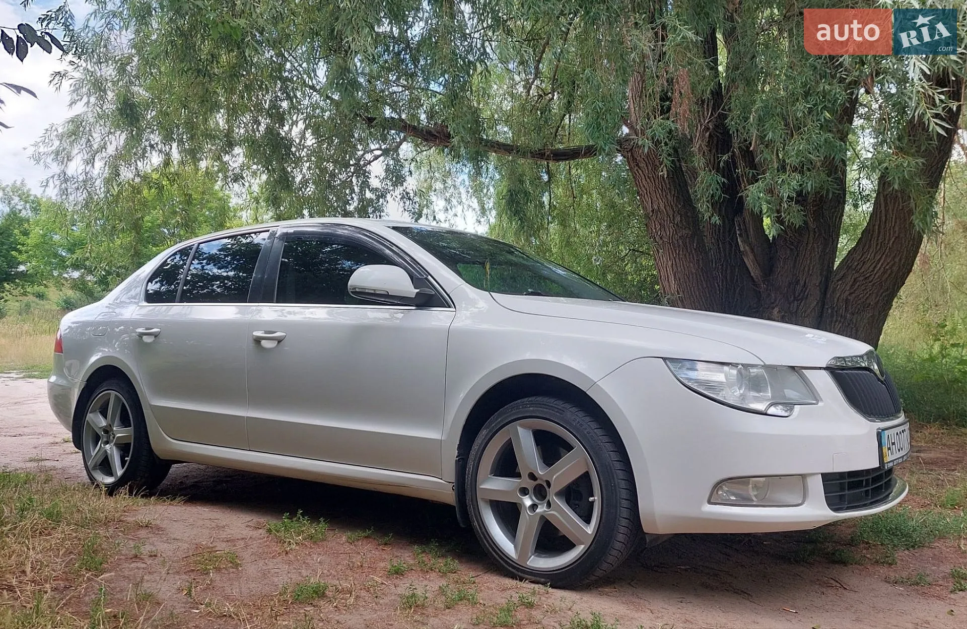 2012 Skoda Superb - мініатюра 4