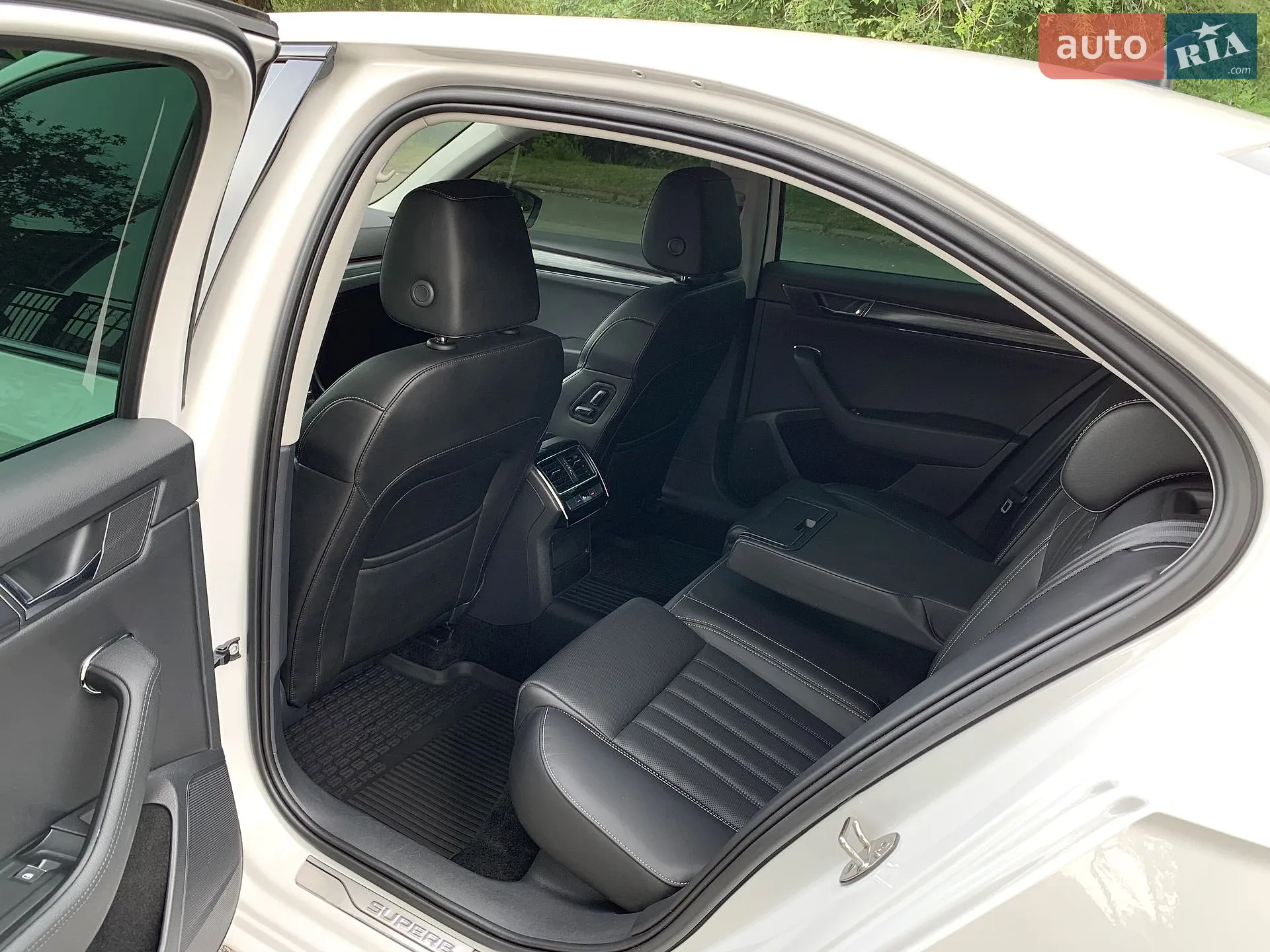 2019 Skoda Superb - мініатюра 39