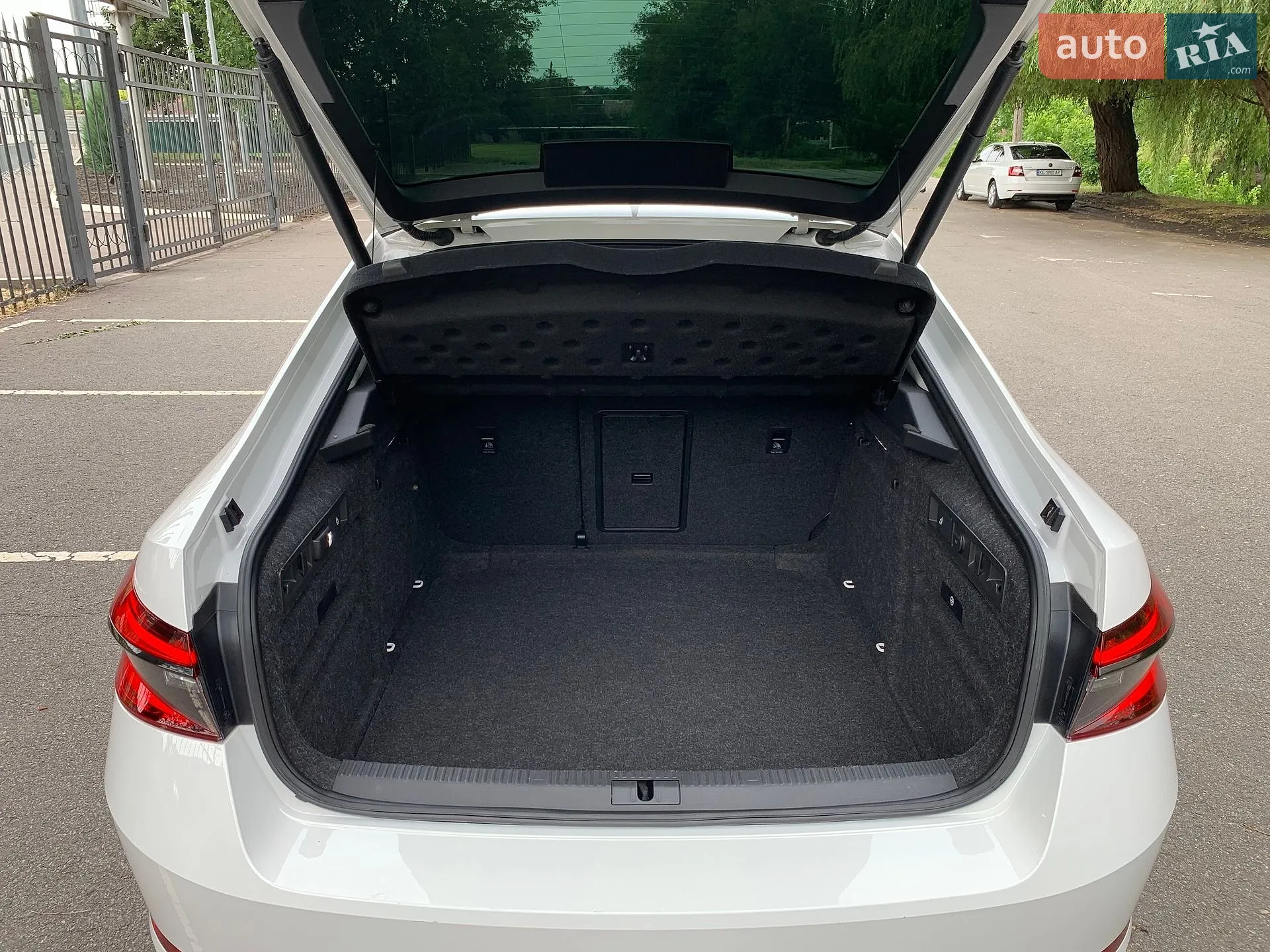 2019 Skoda Superb - мініатюра 42