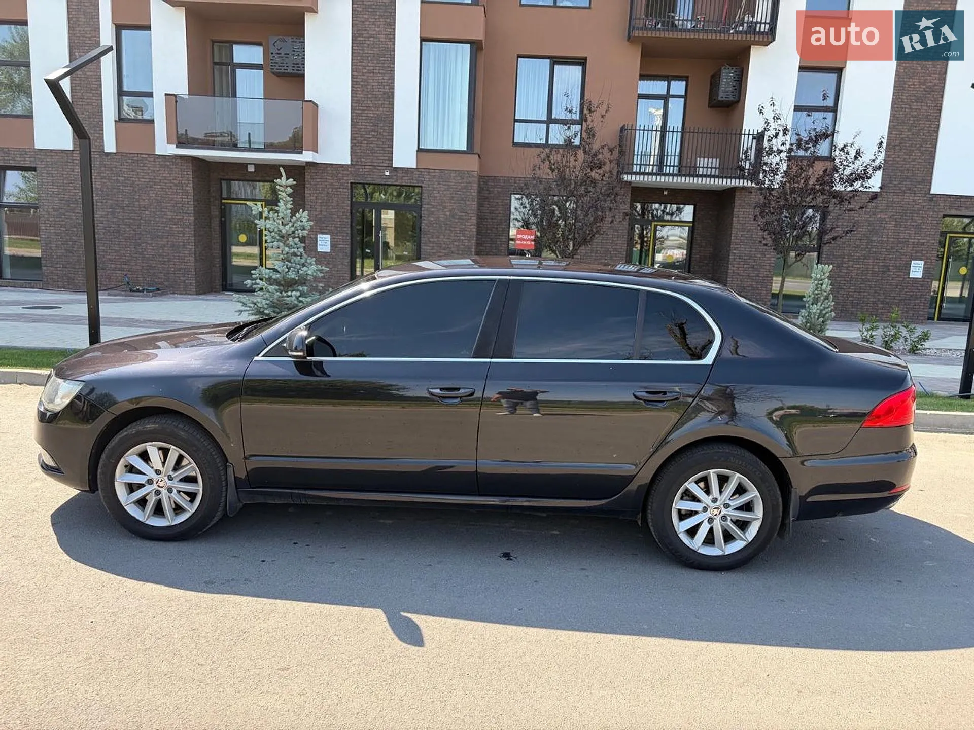 2014 Skoda Superb - мініатюра 2