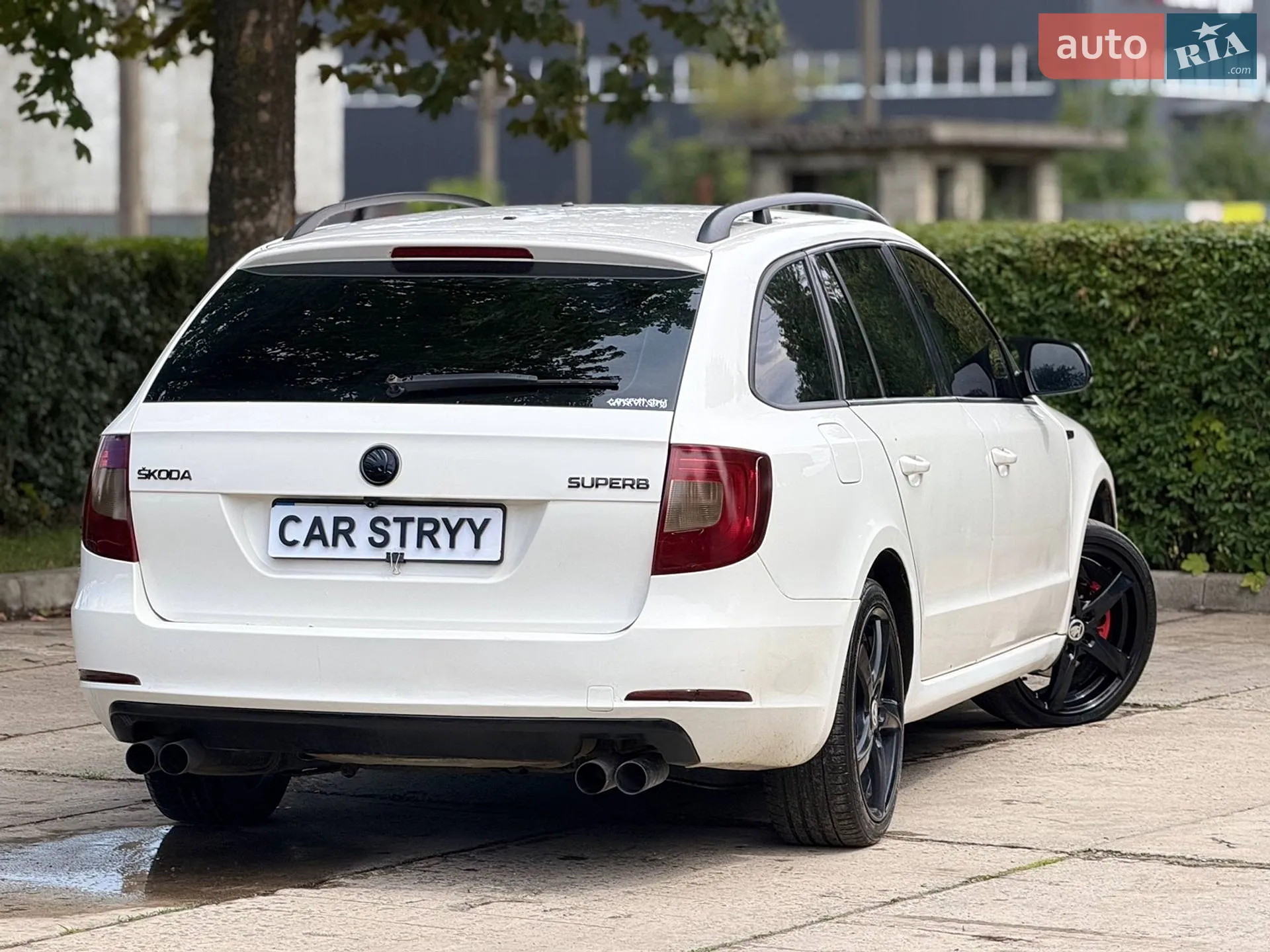 2011 Skoda Superb - мініатюра 4