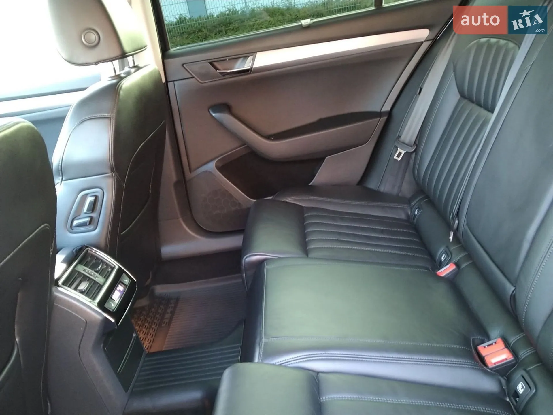 2018 Skoda Superb - мініатюра 170