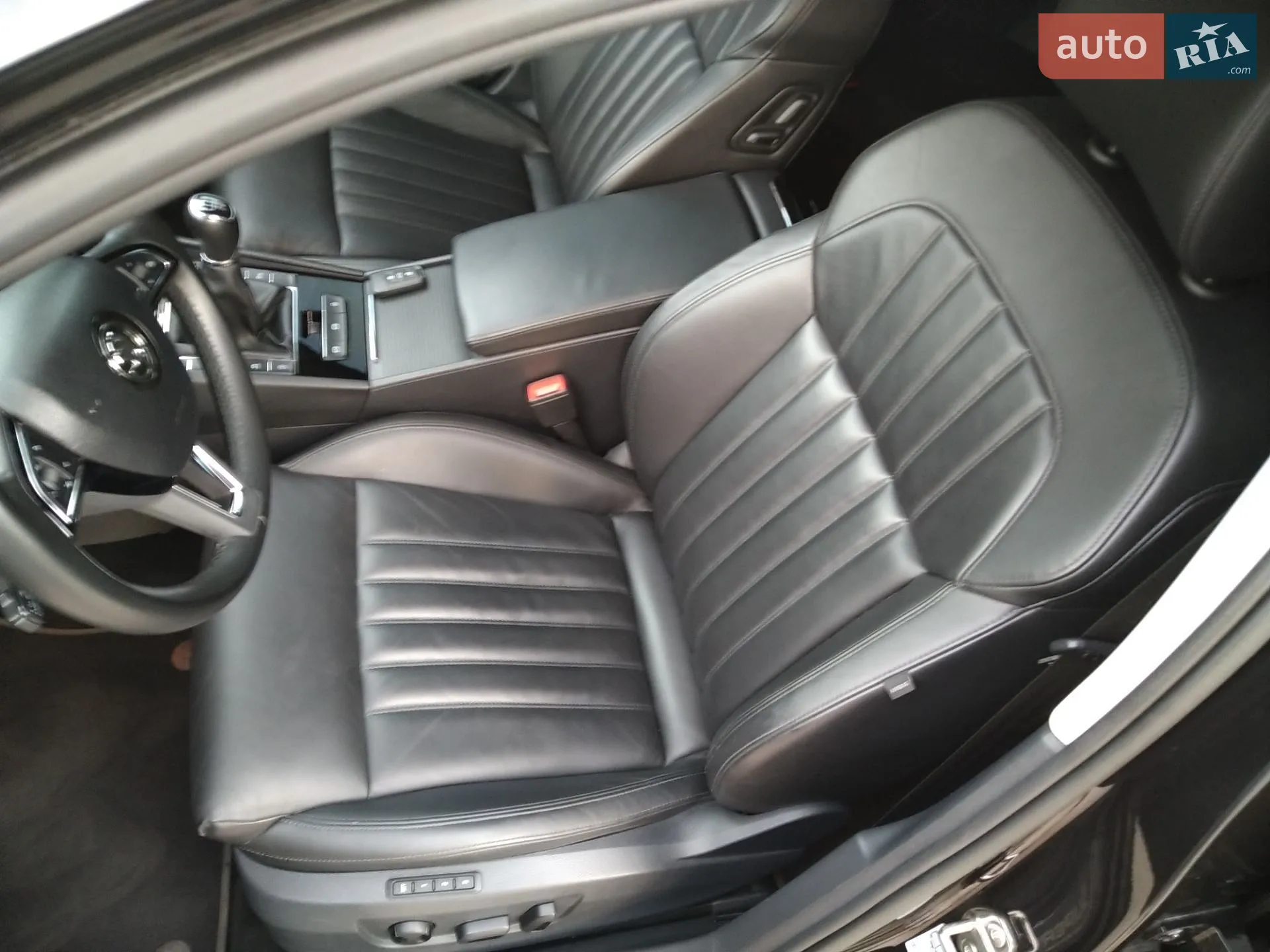 2018 Skoda Superb - мініатюра 185