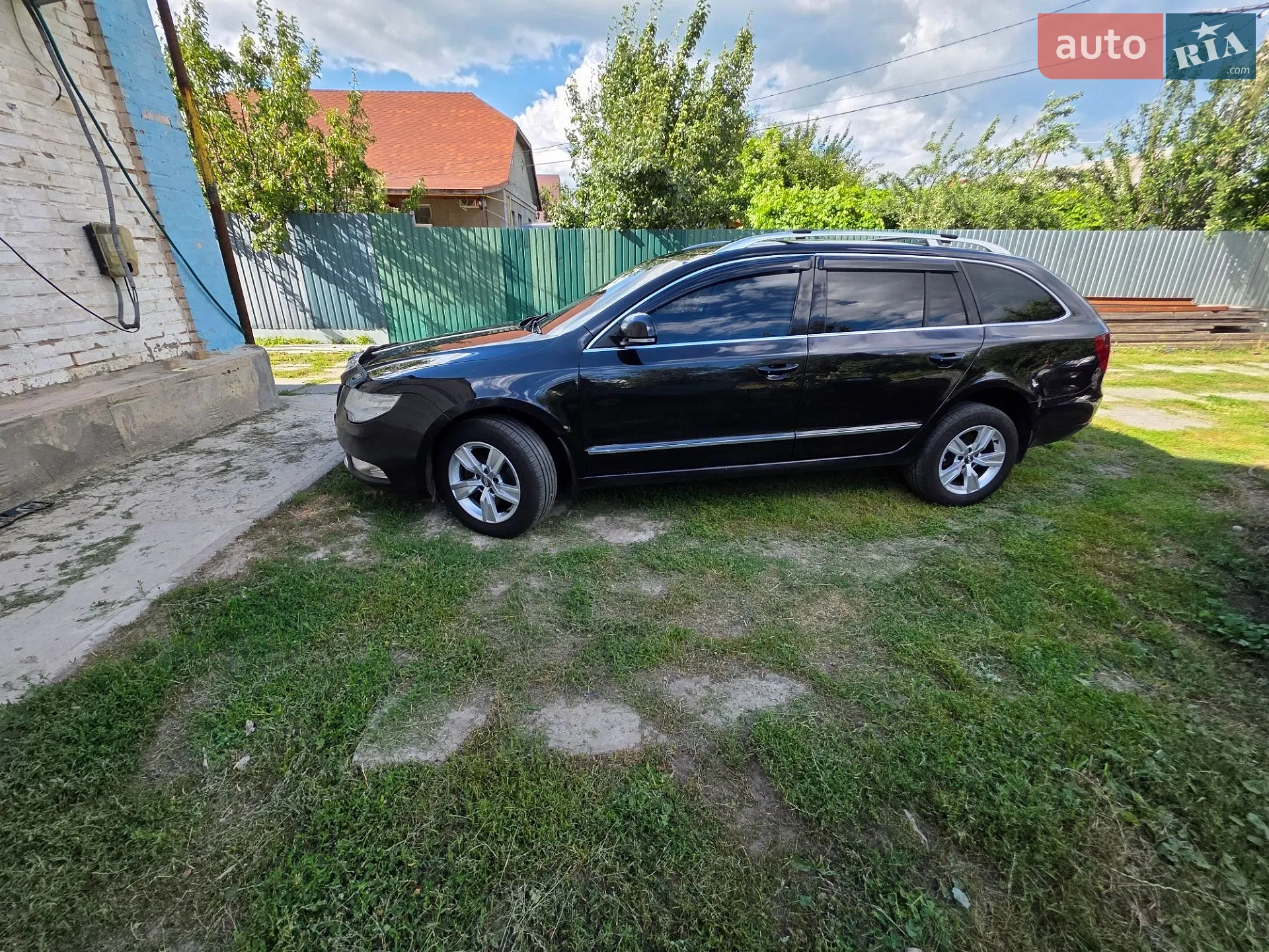 2010 Skoda Superb - мініатюра 21