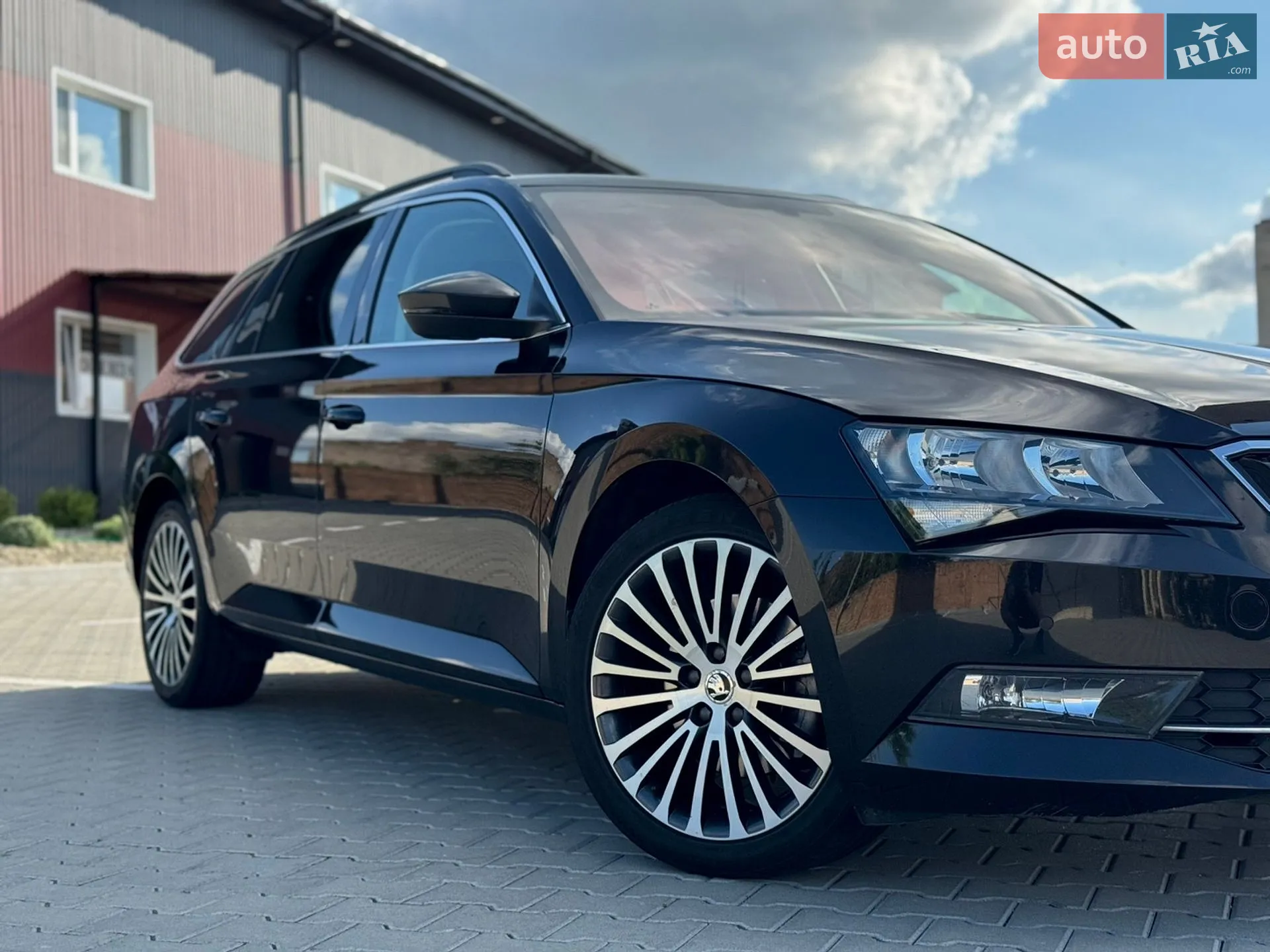 2016 Skoda Superb - мініатюра 3