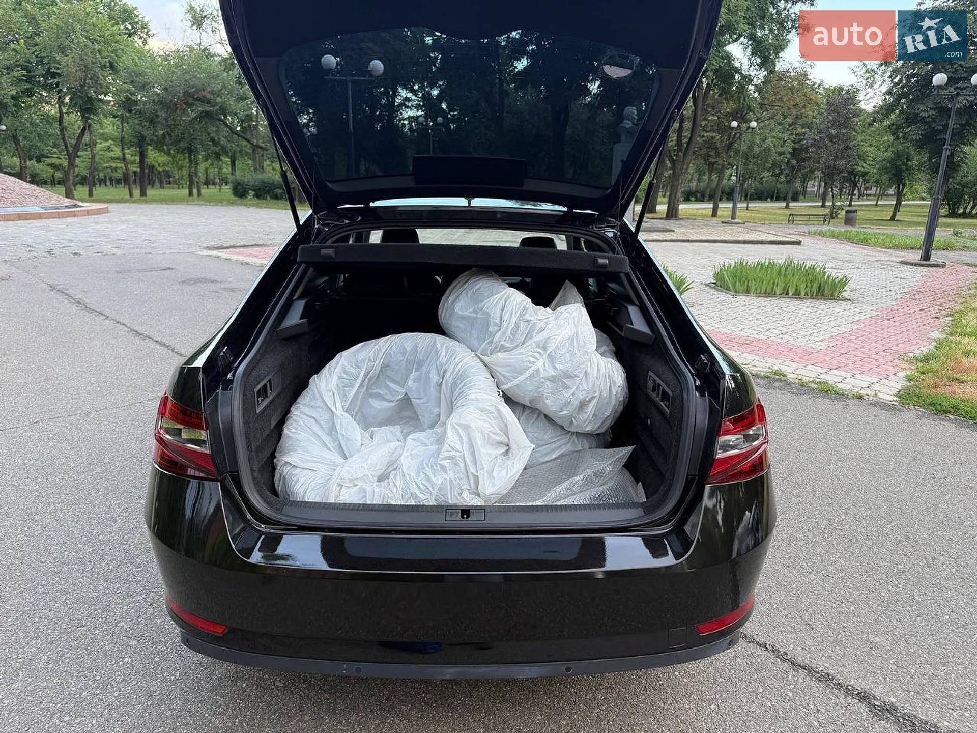 2018 Volkswagen Touareg - мініатюра 8