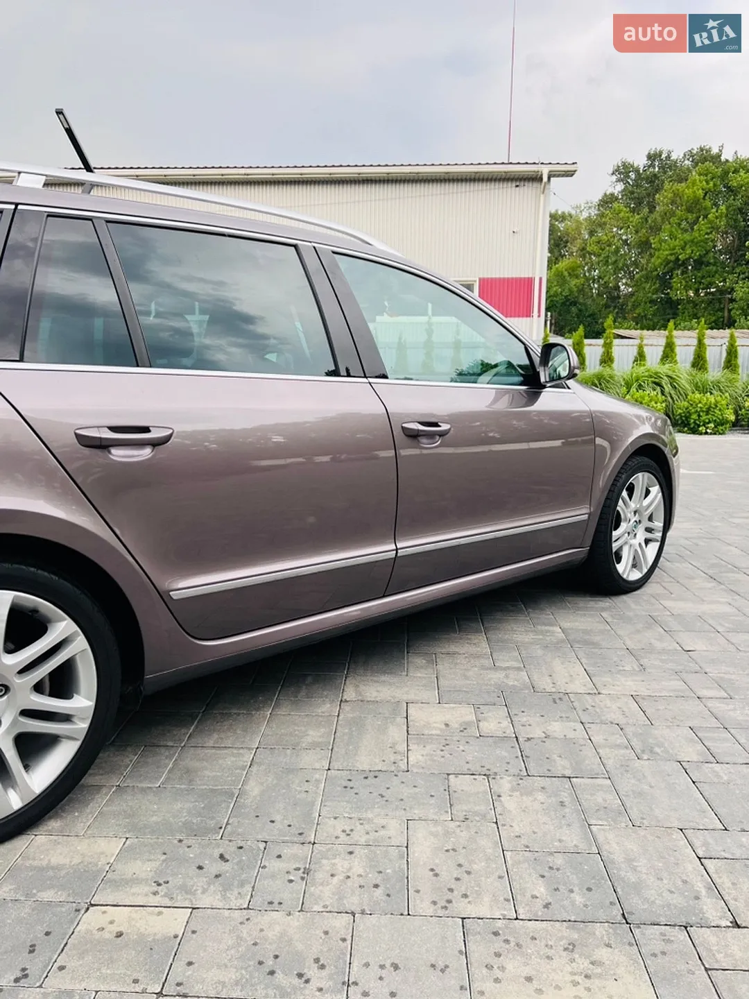 2011 Skoda Superb - мініатюра 9
