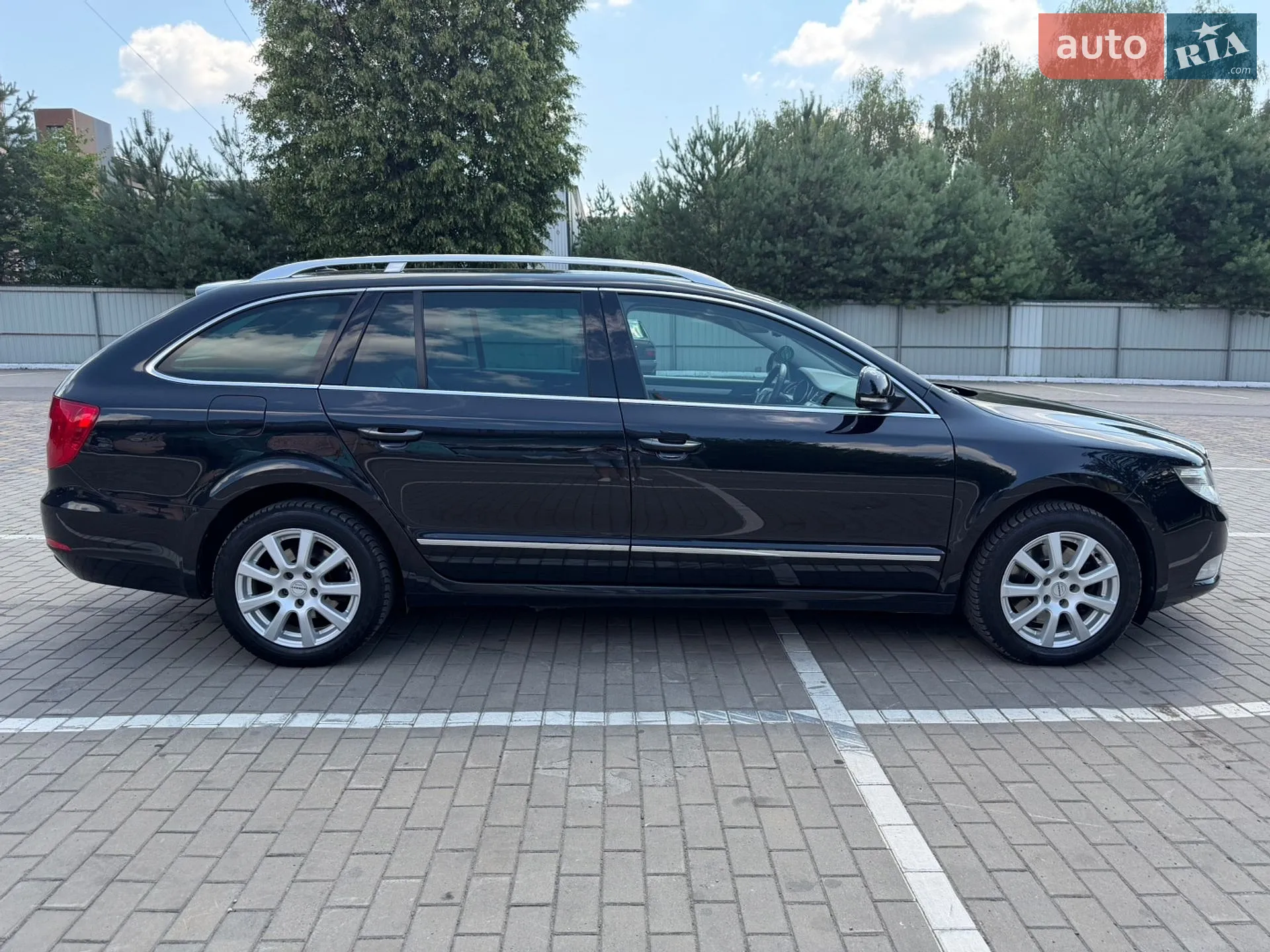 2011 Skoda Superb - мініатюра 25