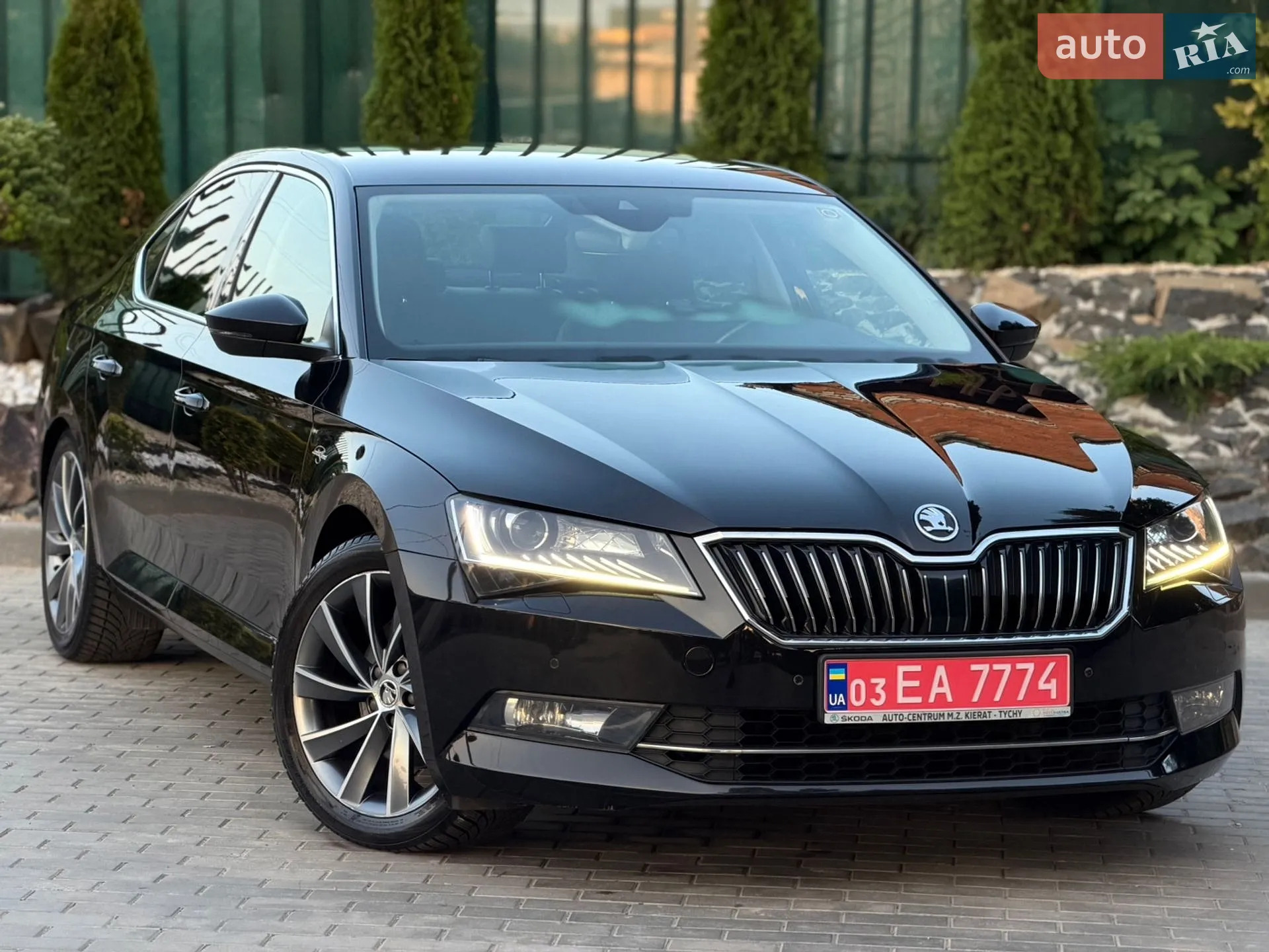 2017 Skoda Superb - мініатюра 18