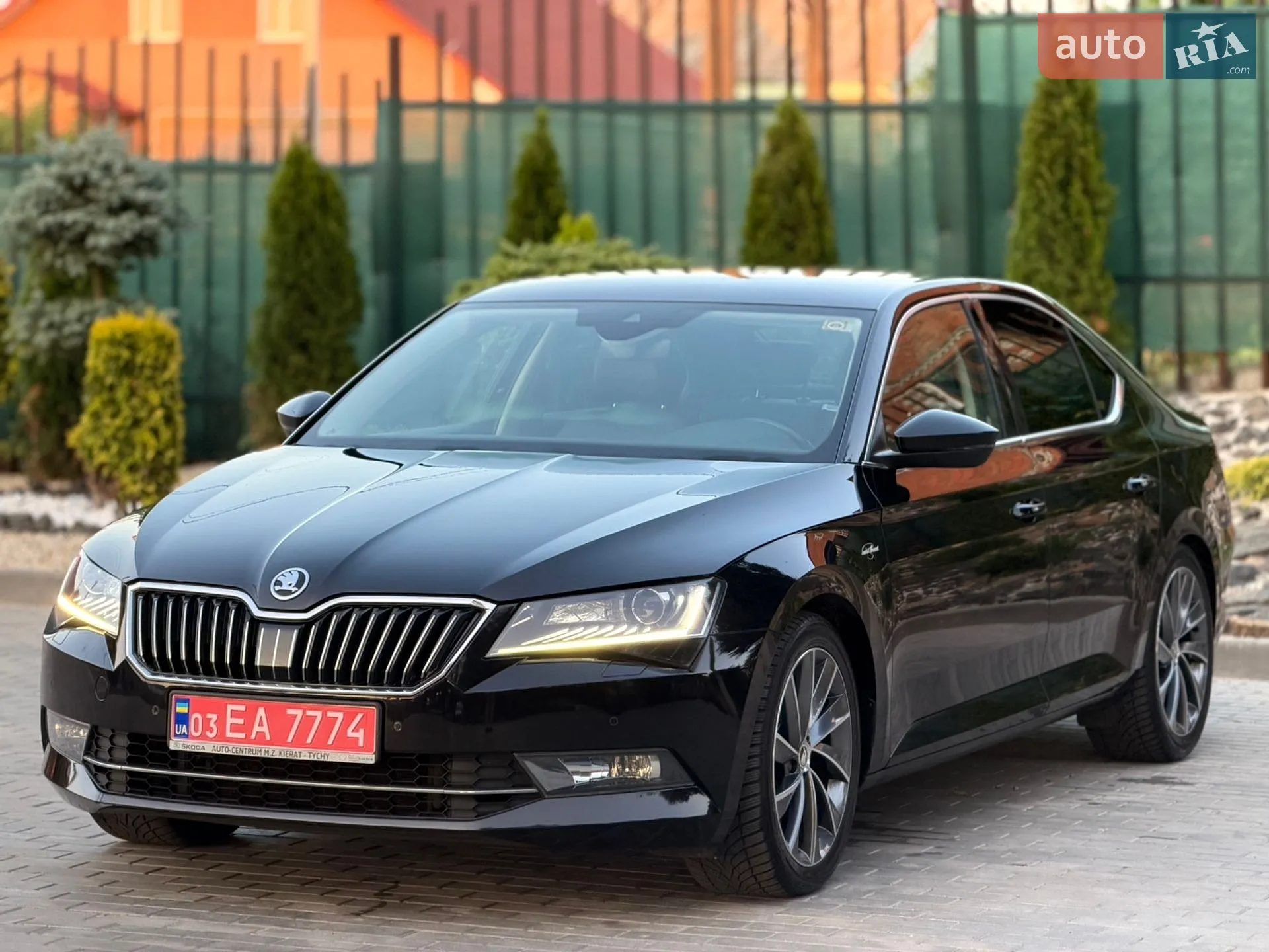 2017 Skoda Superb - мініатюра 27