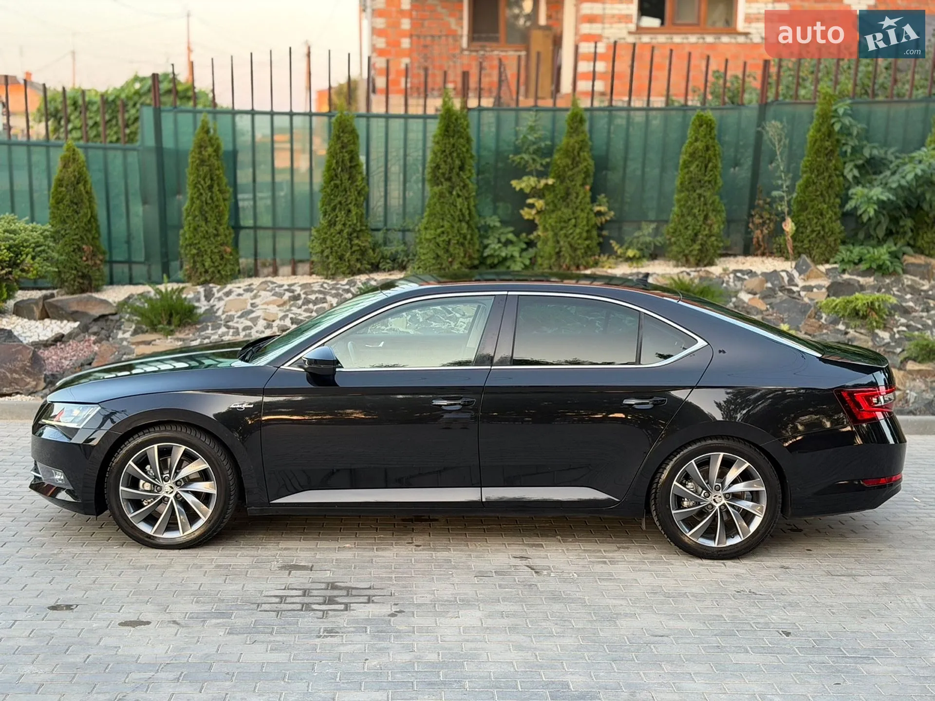 2017 Skoda Superb - мініатюра 30
