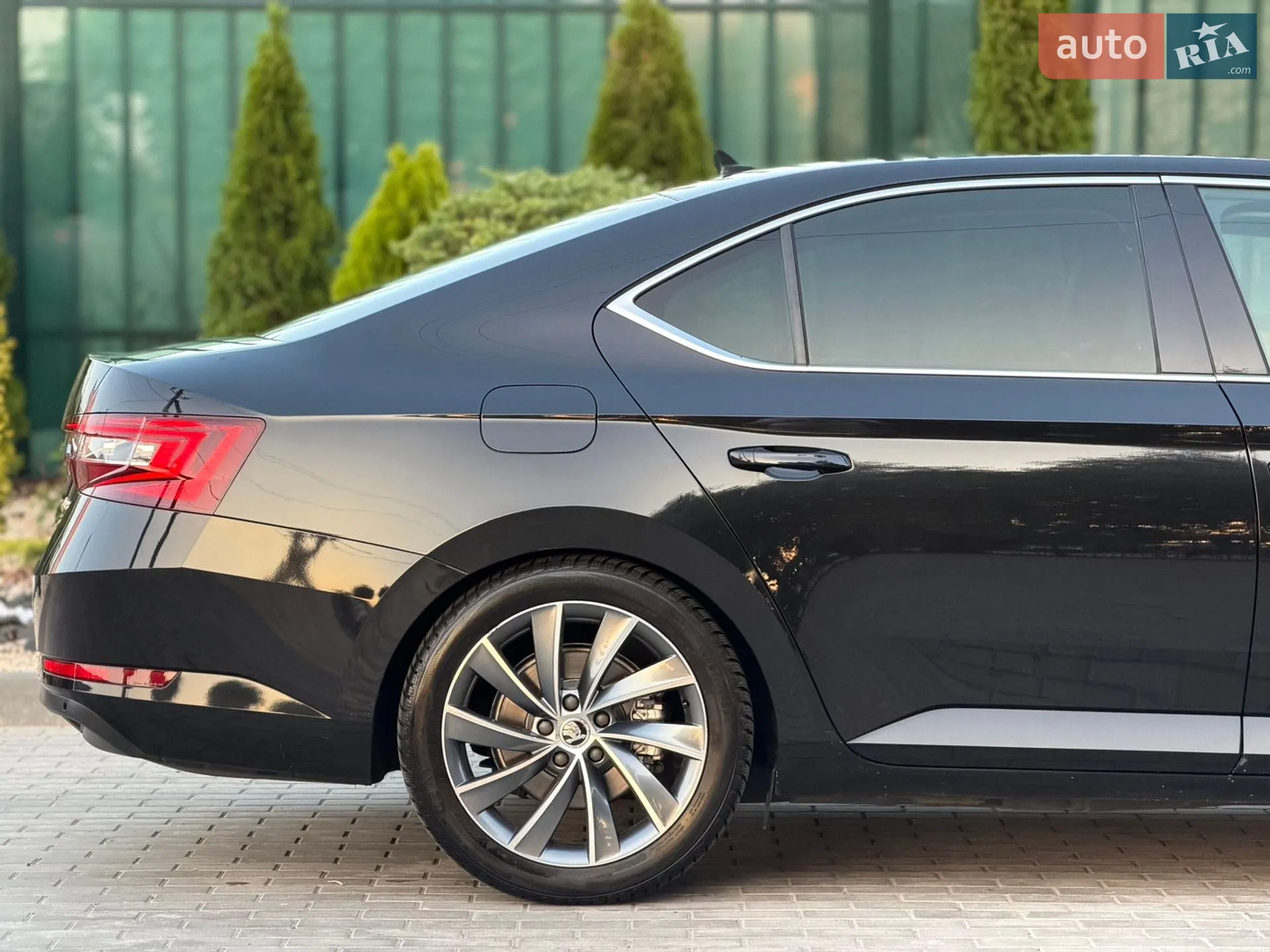 2017 Skoda Superb - мініатюра 35