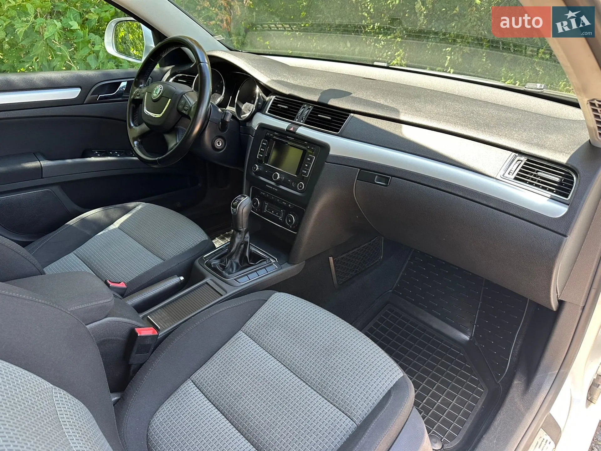 2011 Skoda Superb - мініатюра 11