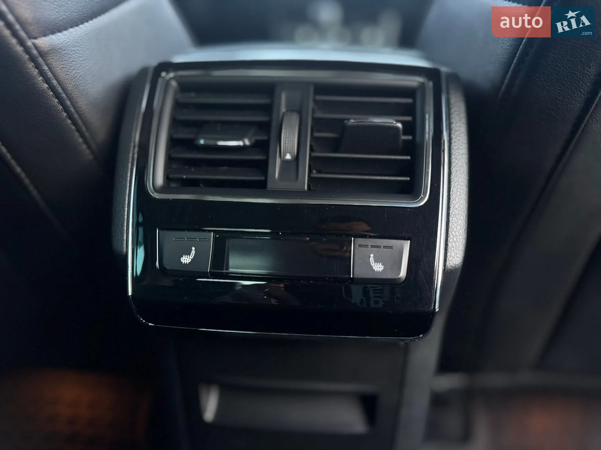 2016 Skoda Superb - мініатюра 28