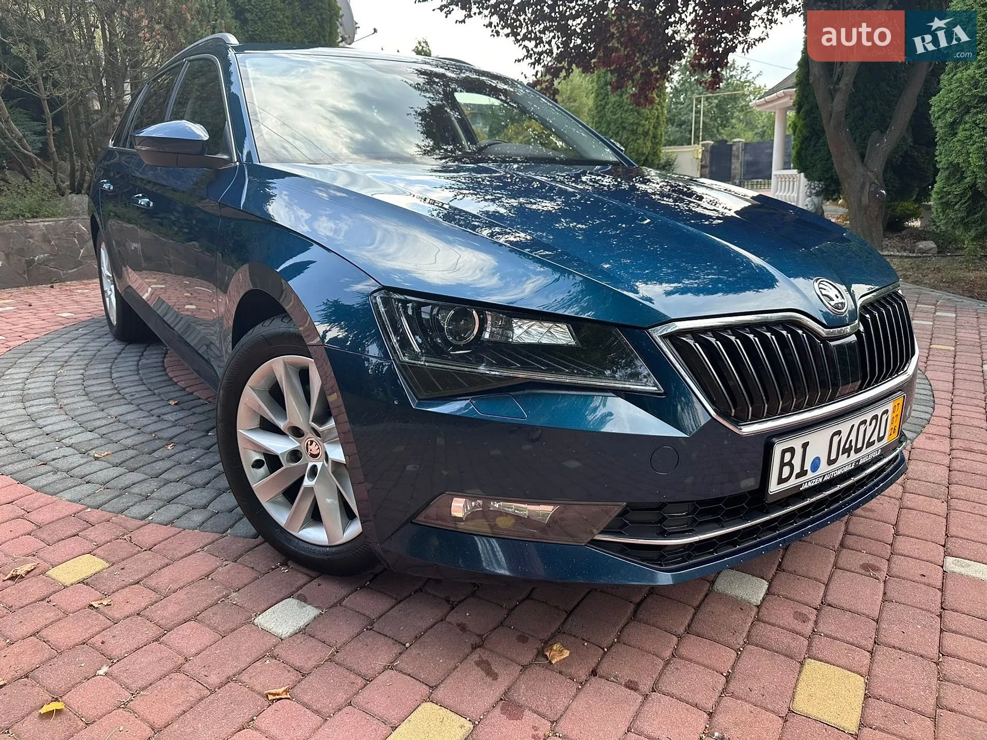 2018 Skoda Superb - мініатюра 2