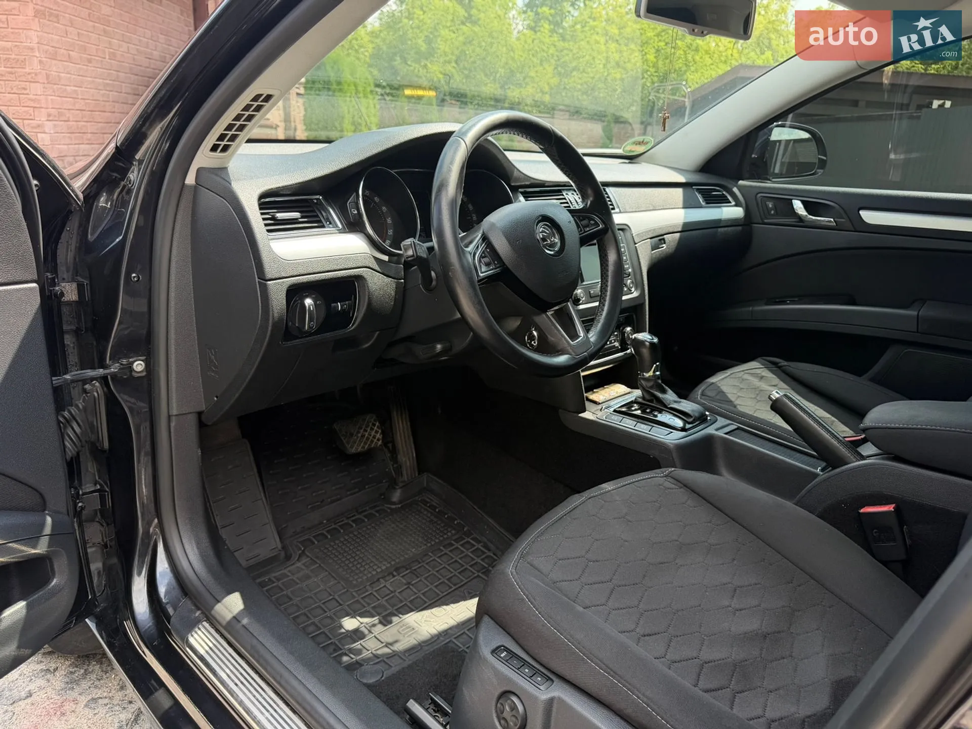 2013 Skoda Superb - мініатюра 17