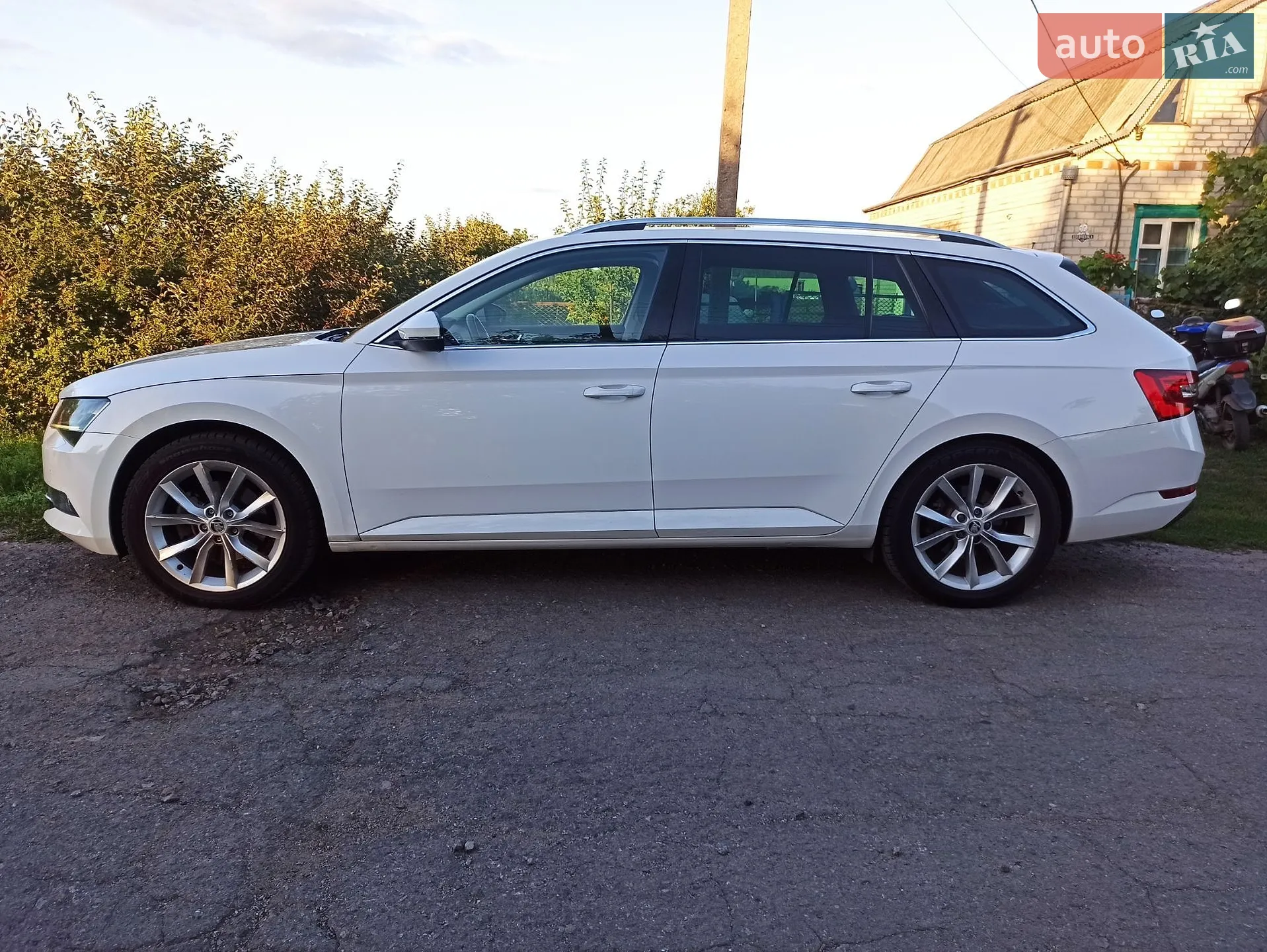 2017 Skoda Superb - мініатюра 5