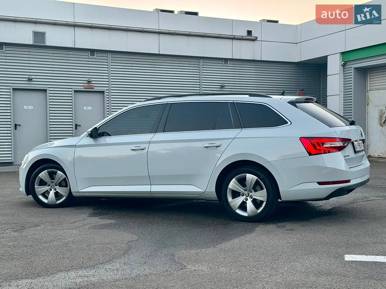 2016 Skoda Superb - мініатюра 11