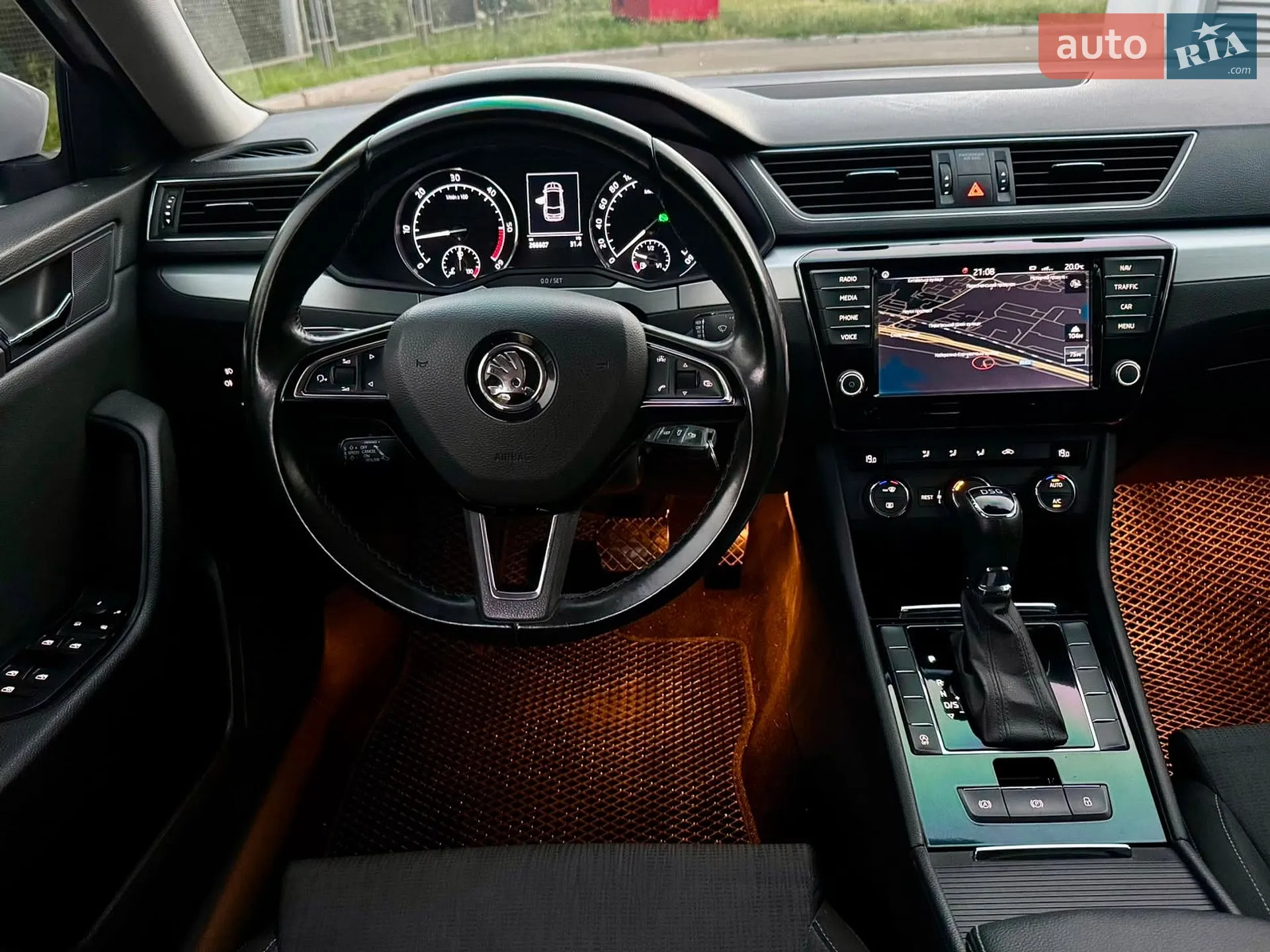 2017 Skoda Superb - мініатюра 35