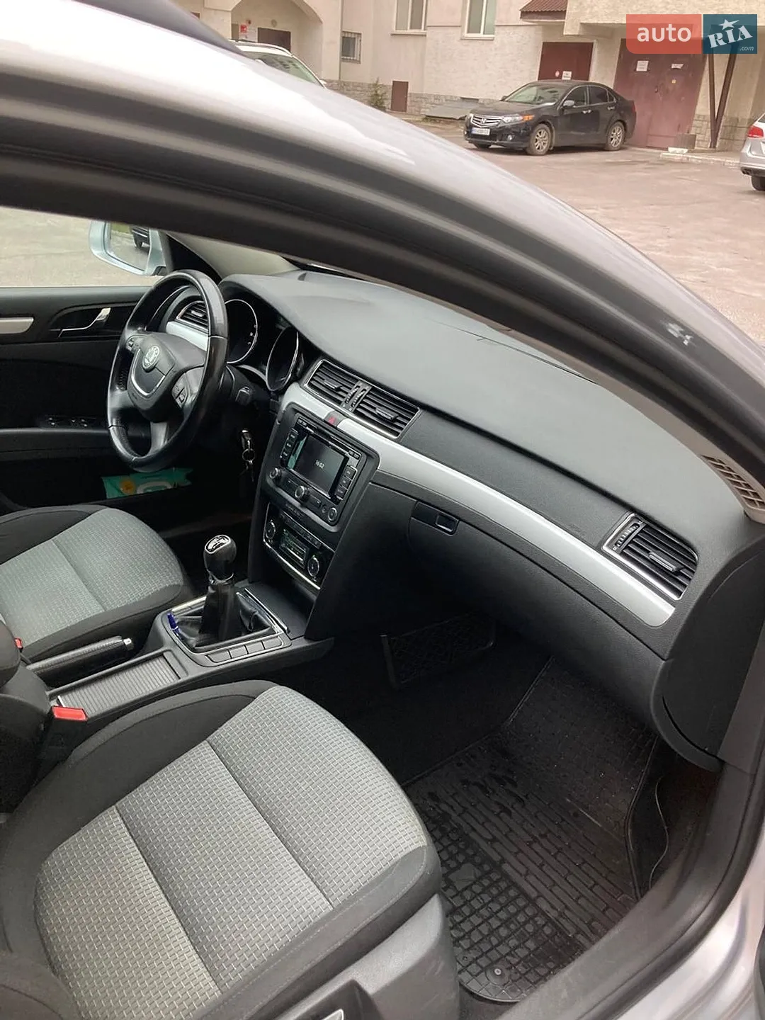 2013 Skoda Superb - мініатюра 5